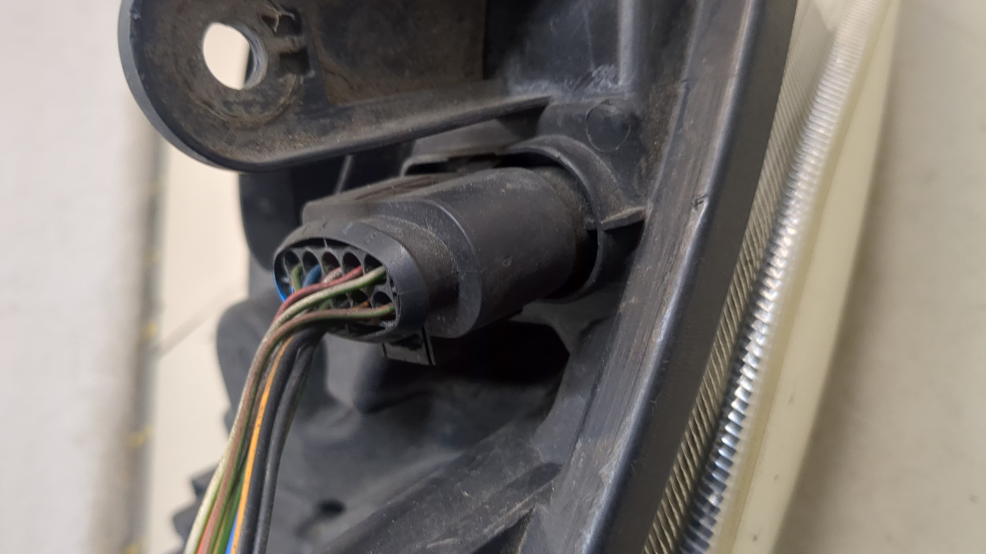 Фара правая