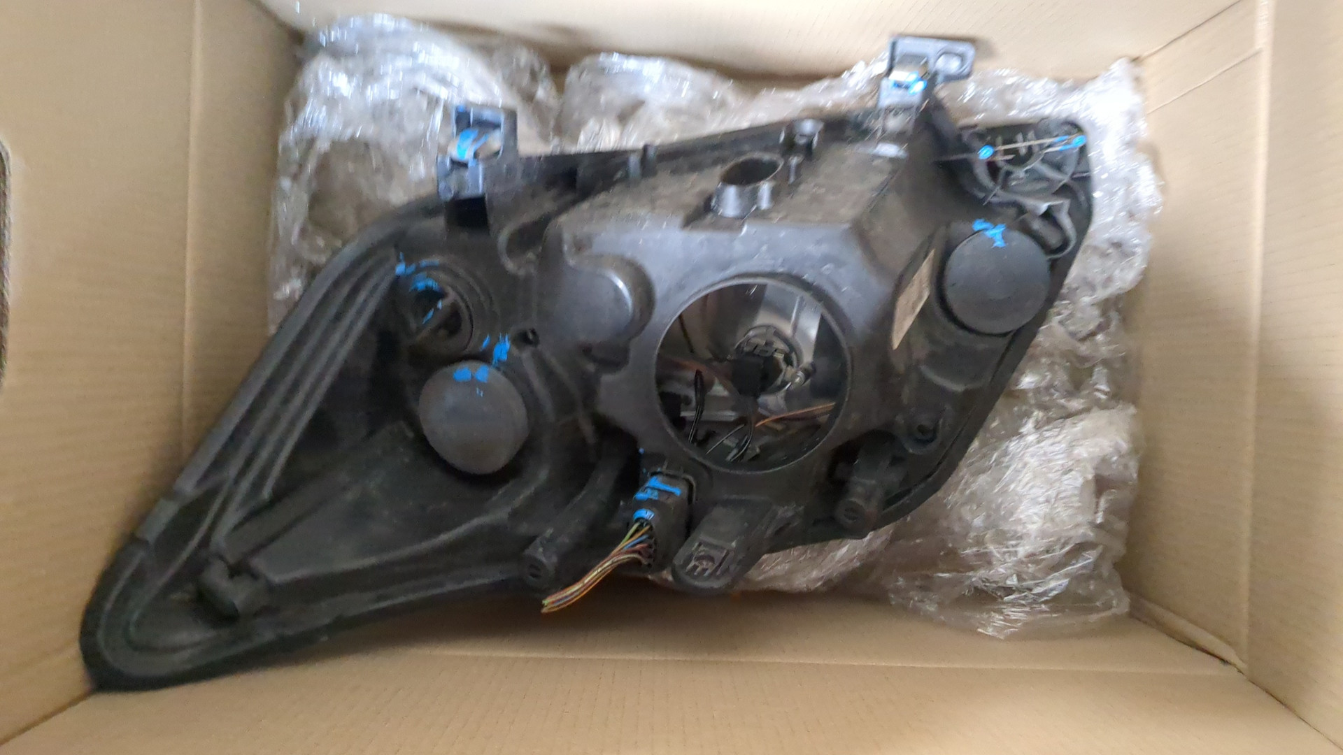 Фара правая