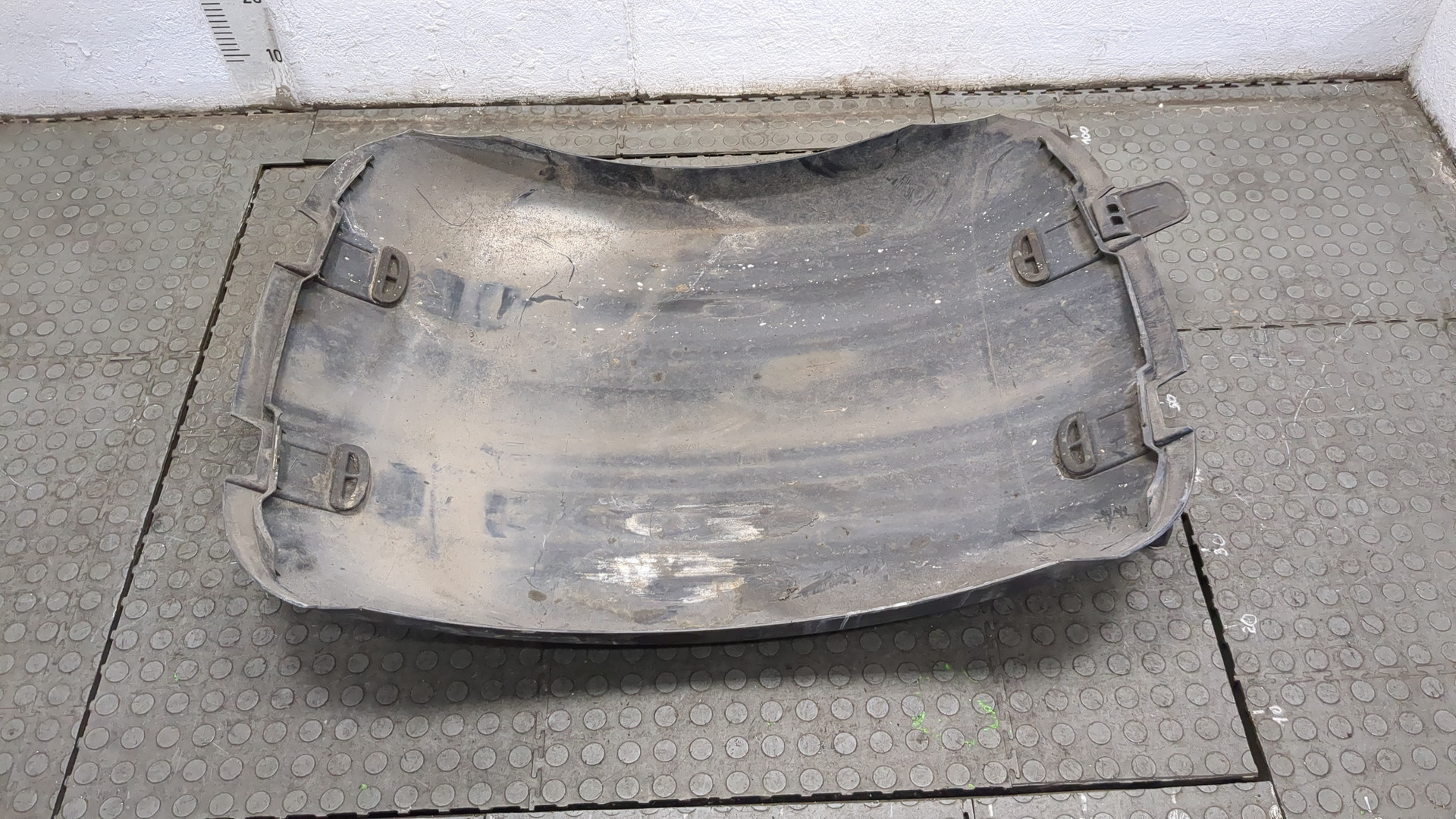 Крыло заднее правое