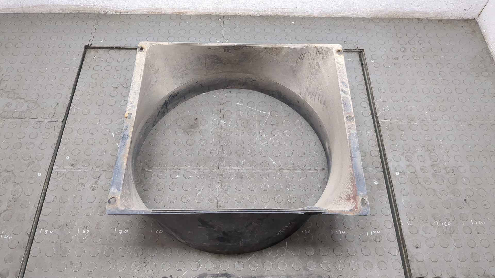 Диффузор вентилятора