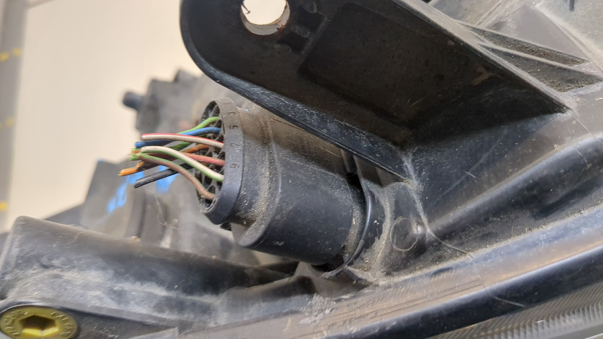 Фара правая