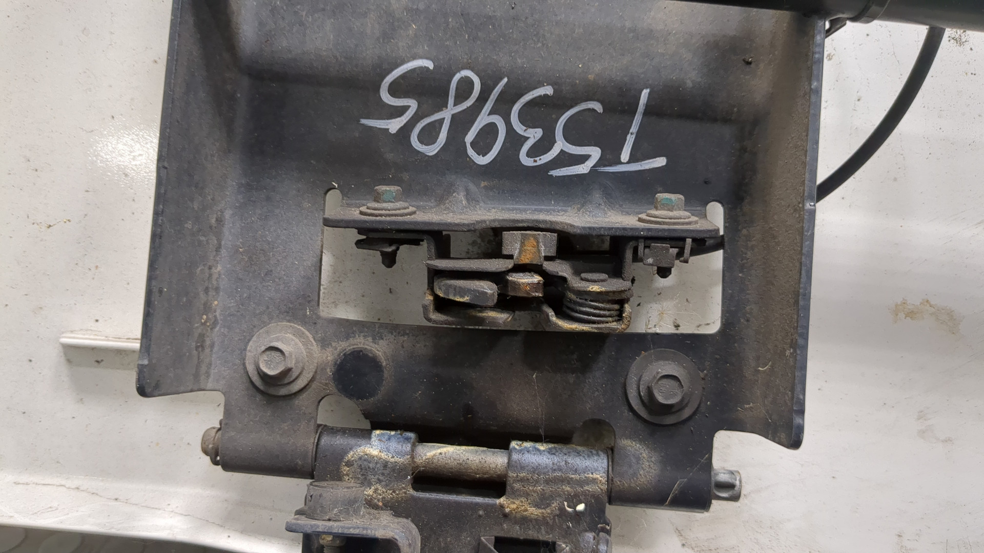 Спойлер переднего бампера левый