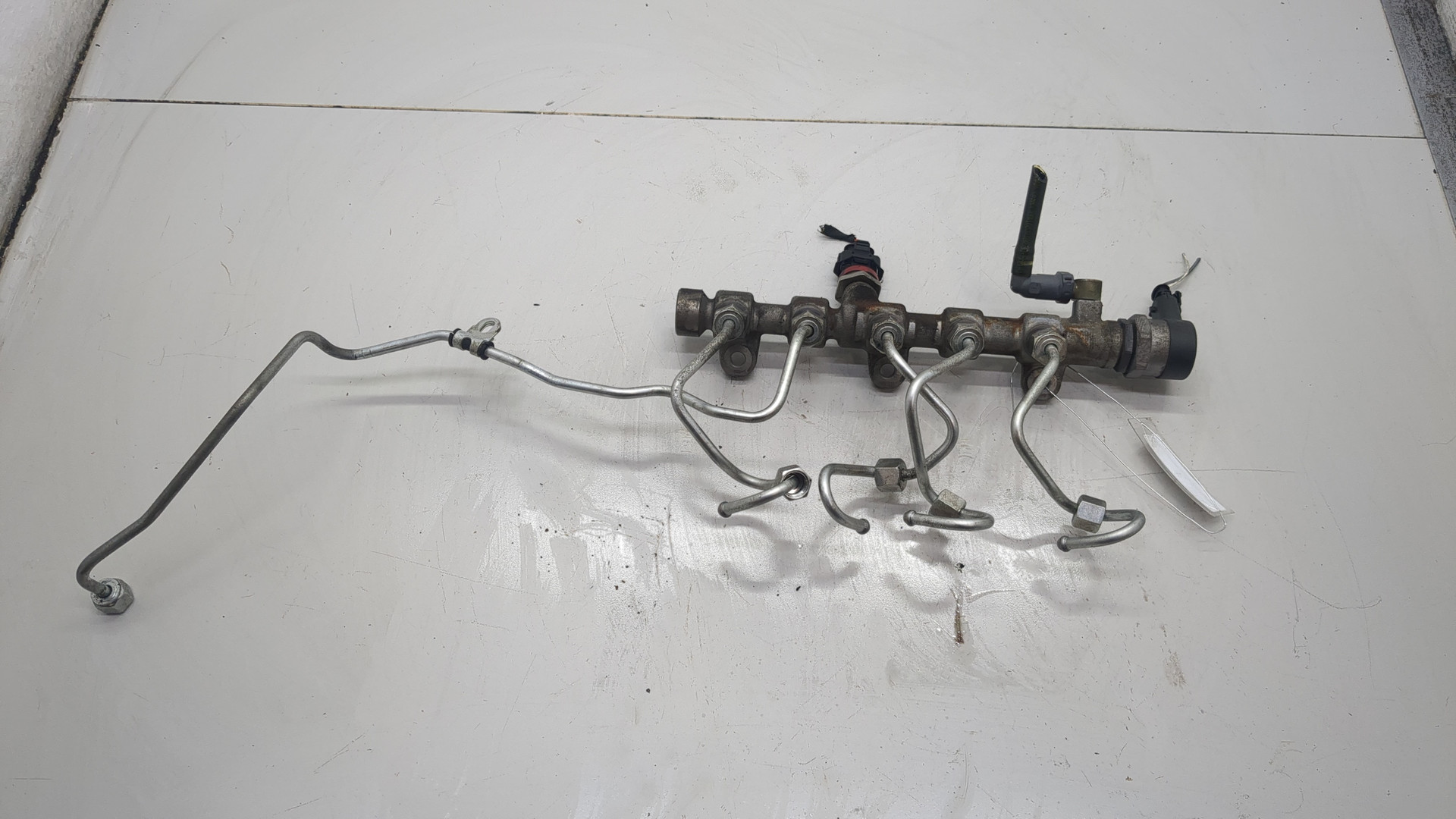 Рейка топливная (рампа)