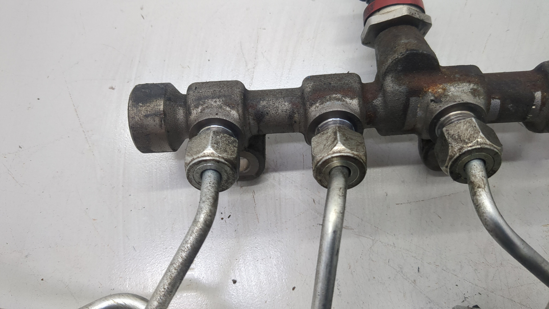 Рейка топливная (рампа)