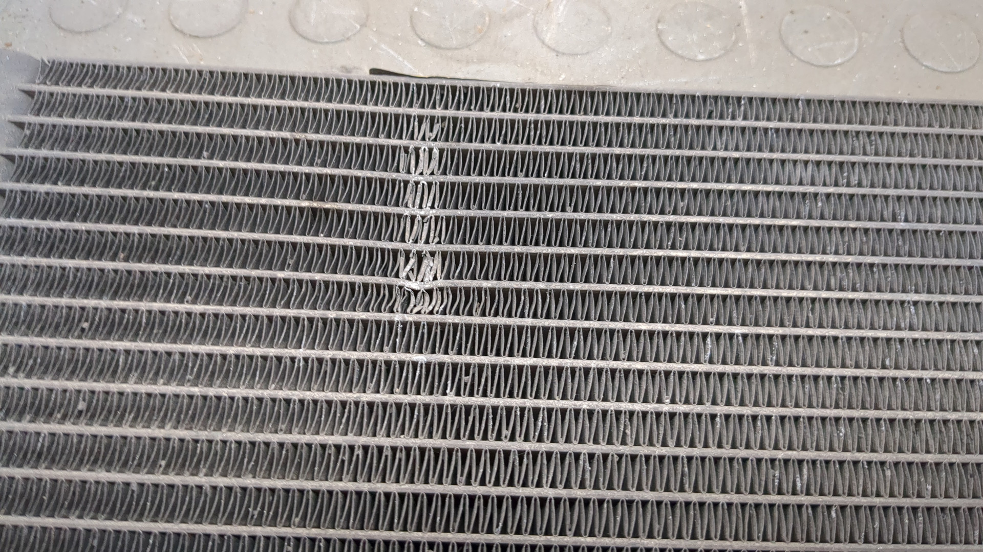 Радиатор кондиционера / конденсер