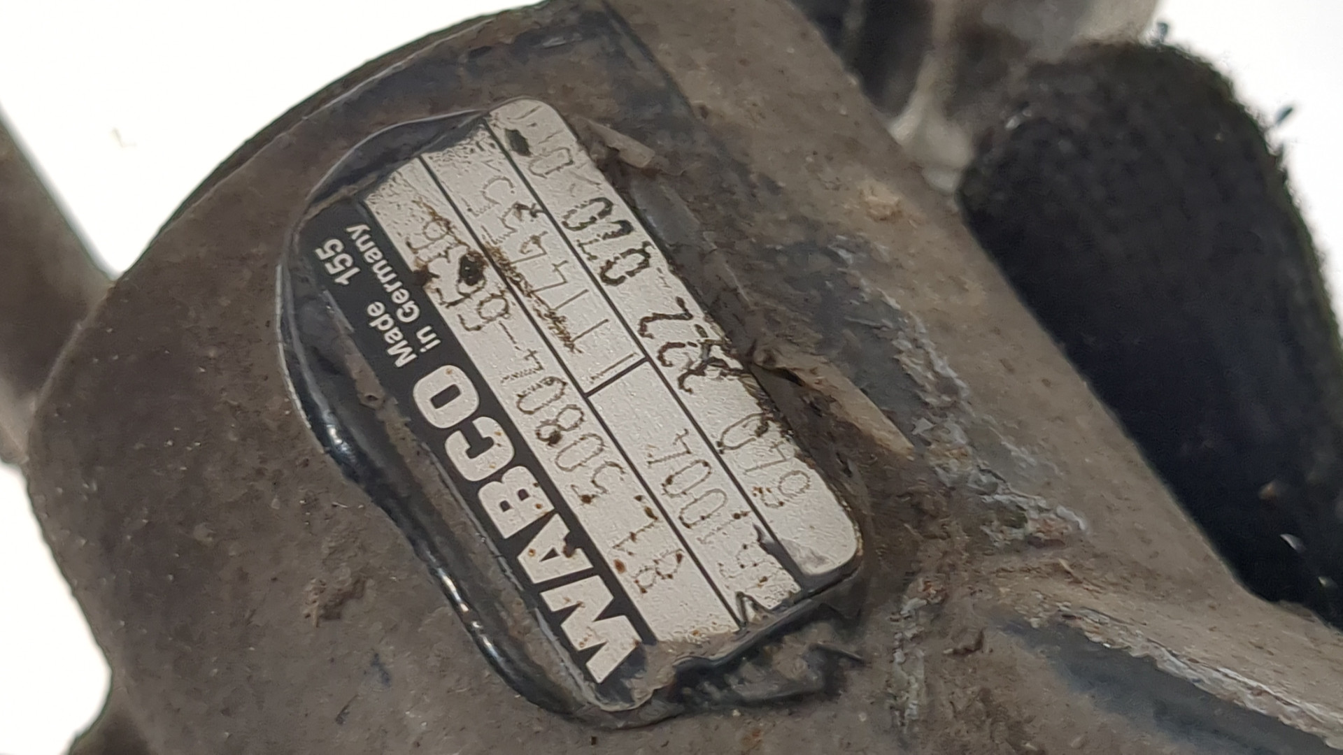 Суппорт передний правый