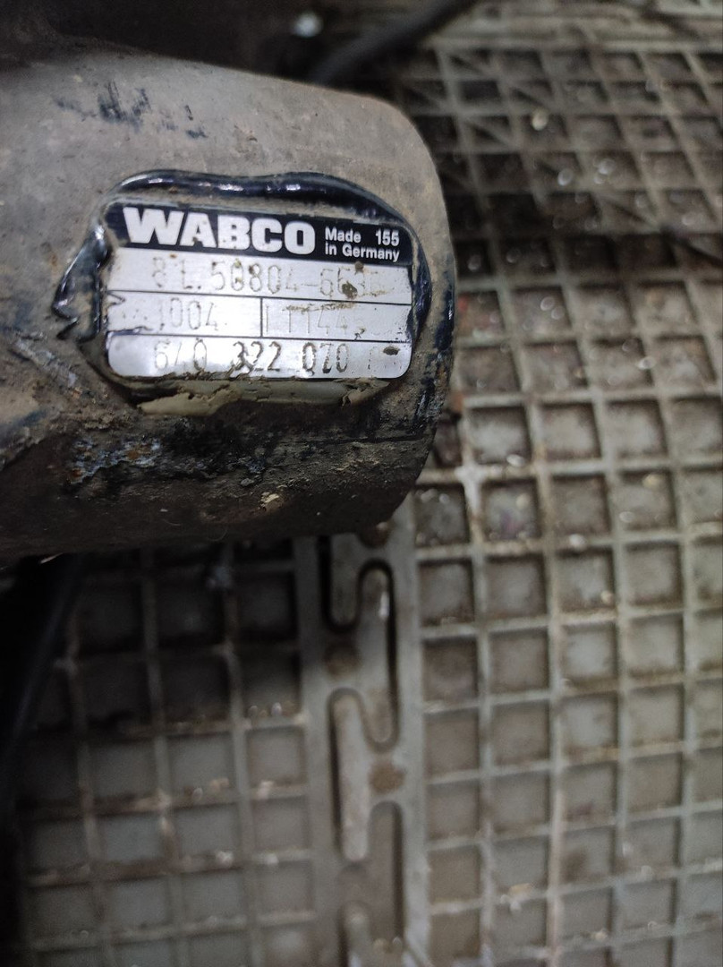 Суппорт передний правый