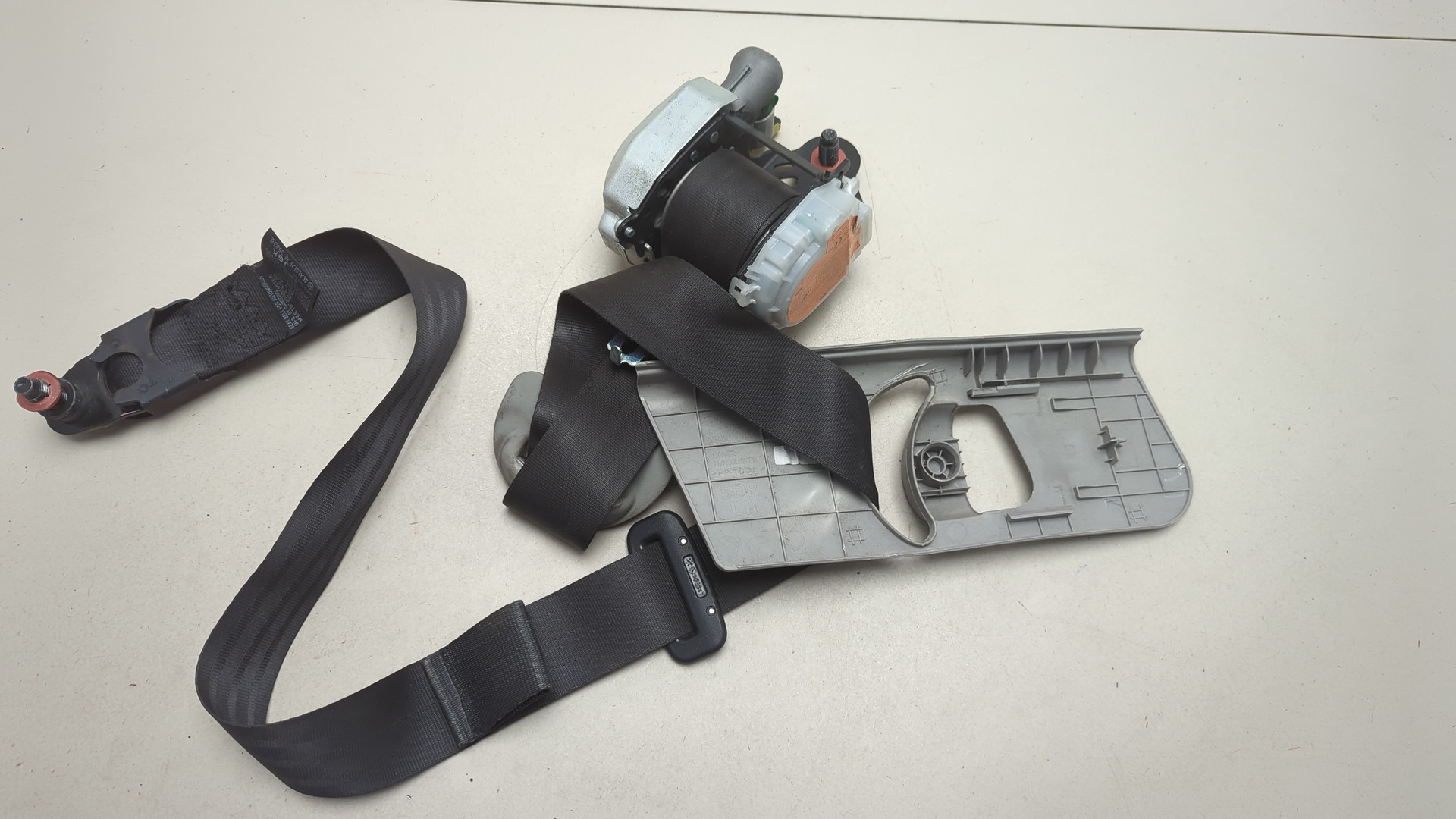 Ремень безопасности