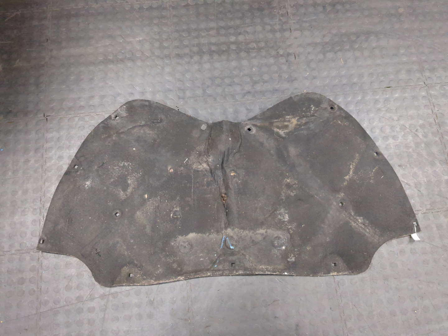 Шумоизоляция капота