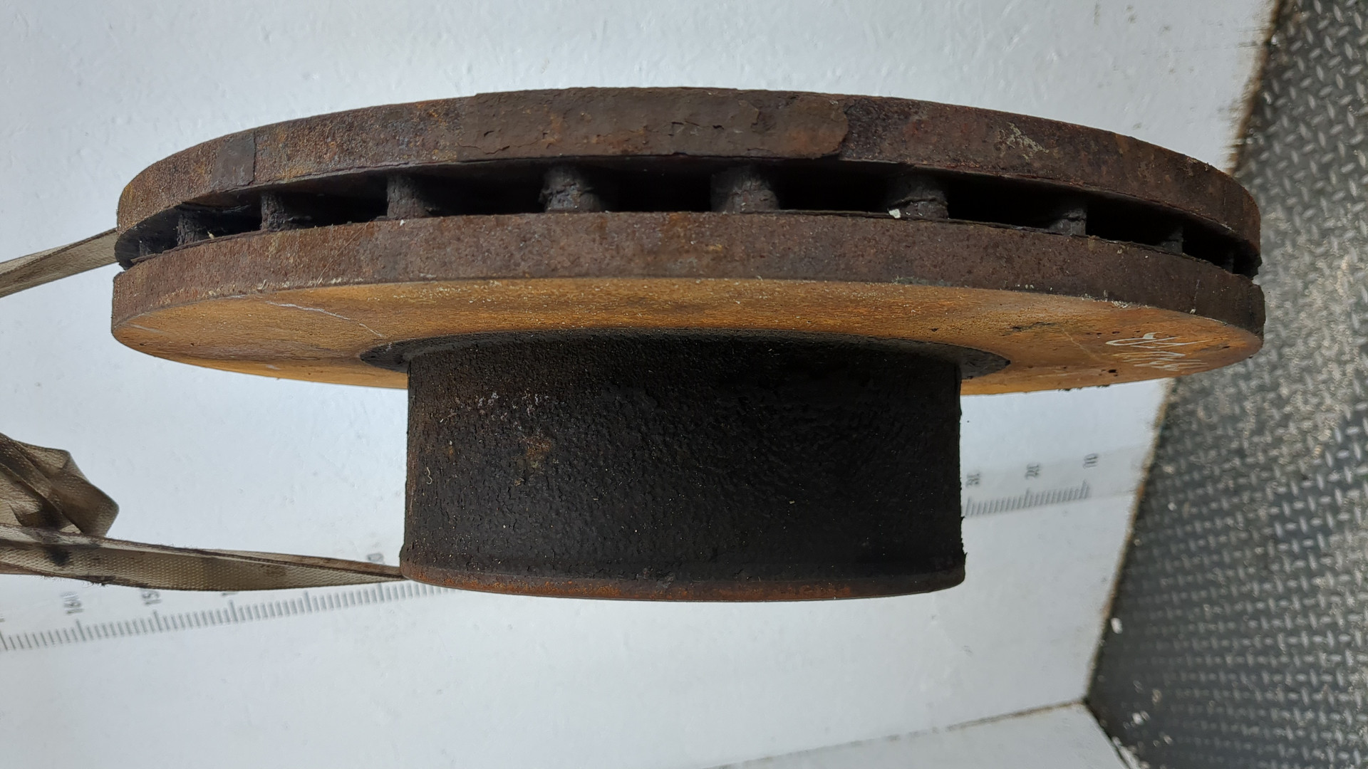 Диск тормозной передний вентилируемый