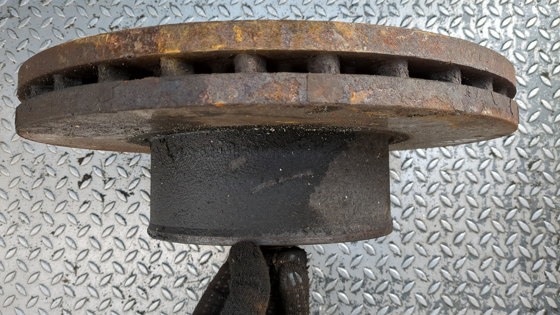 Диск тормозной передний вентилируемый