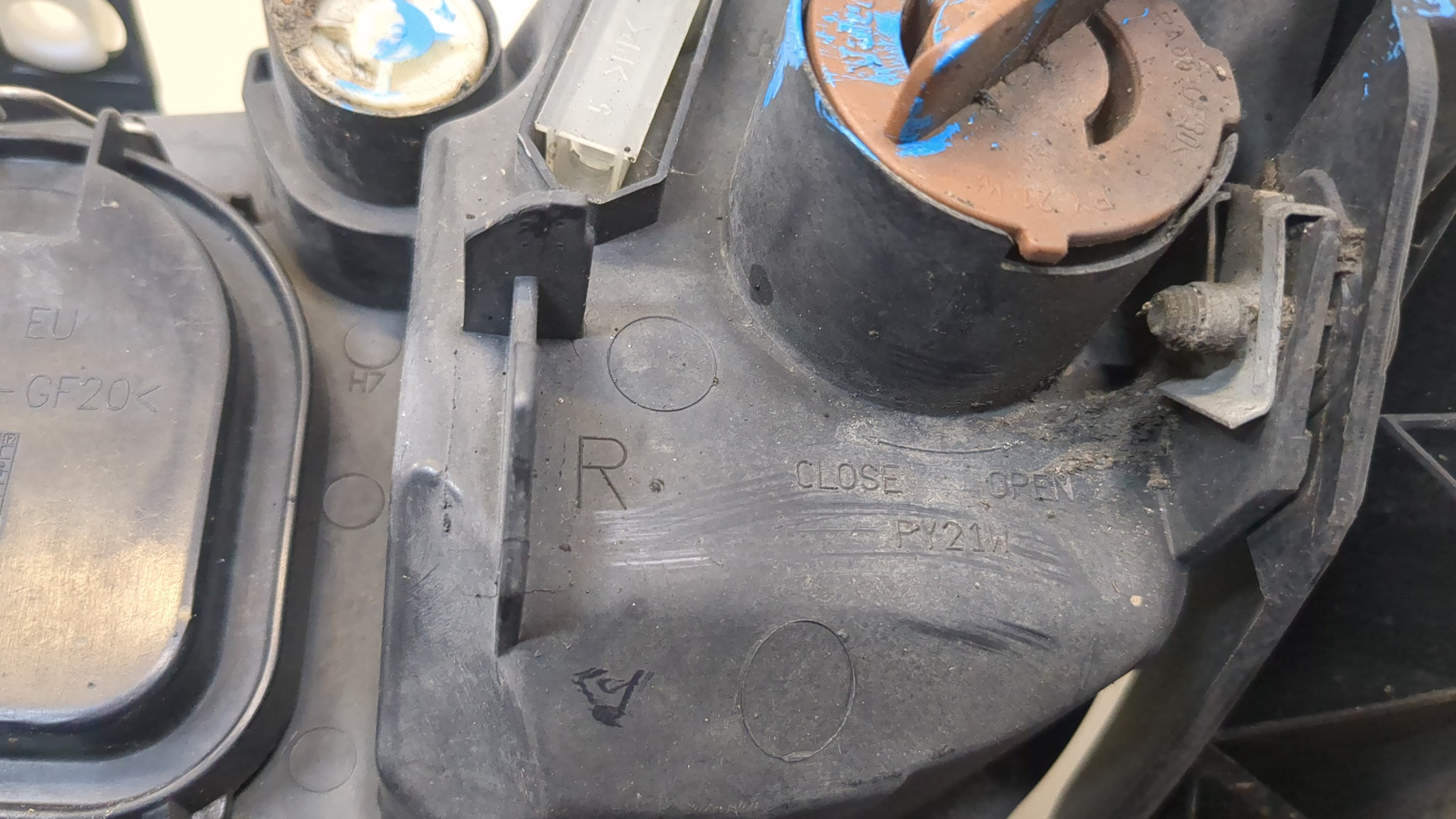 Фара правая