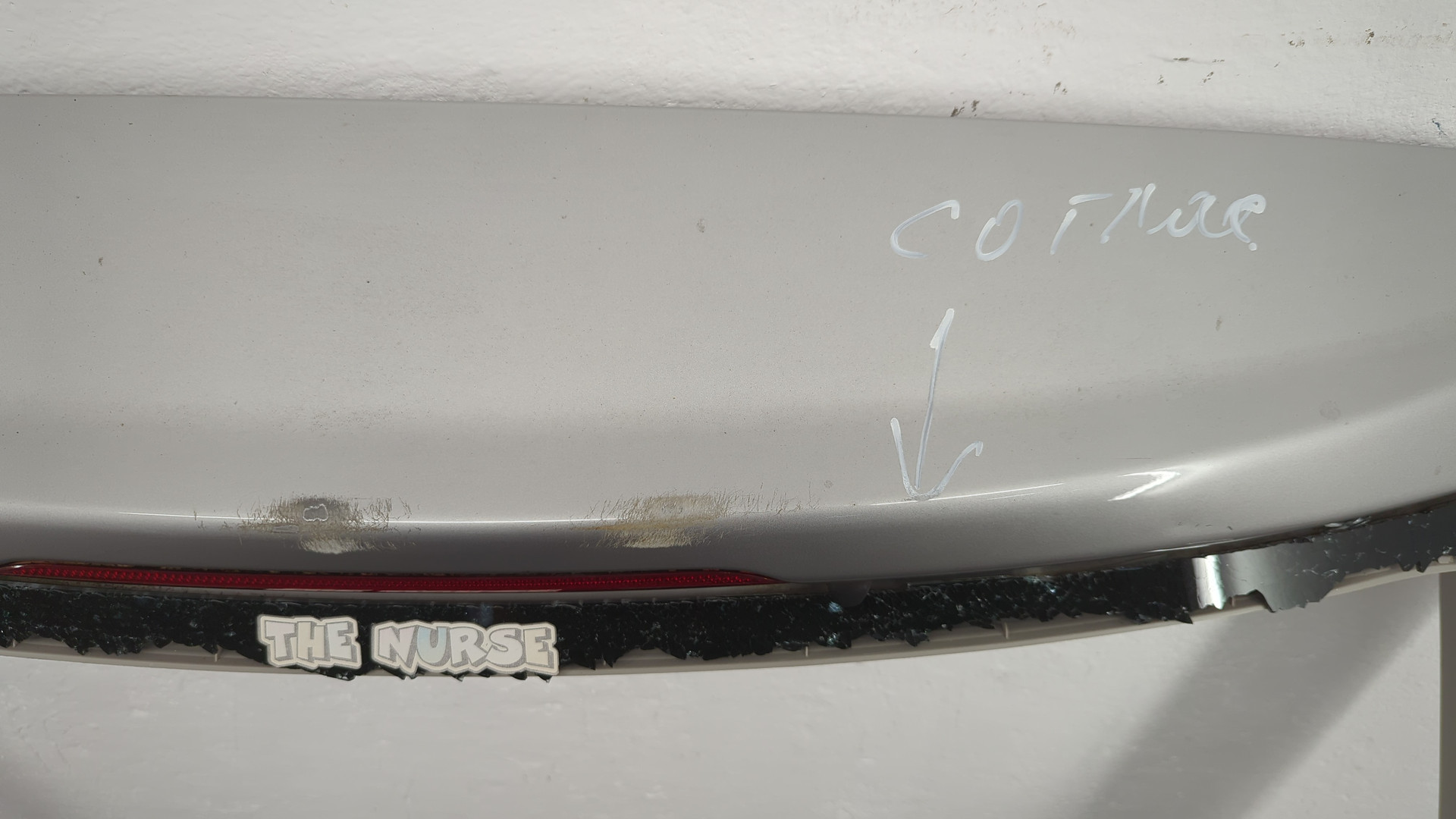 Дверь багажника