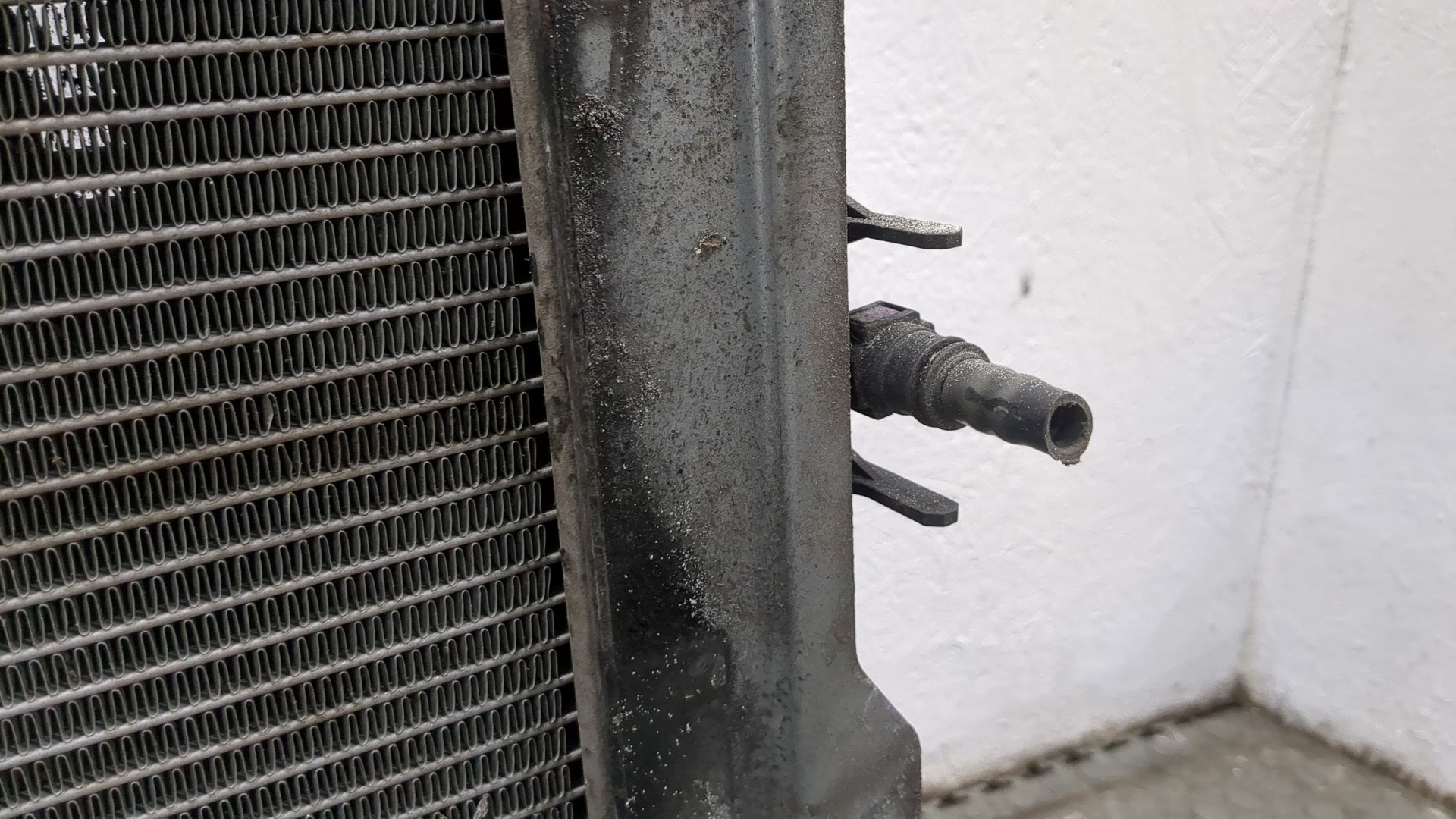 Радиатор охлаждения двигателя основной