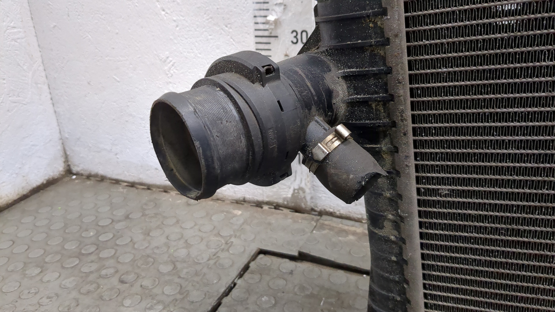 Радиатор охлаждения двигателя основной