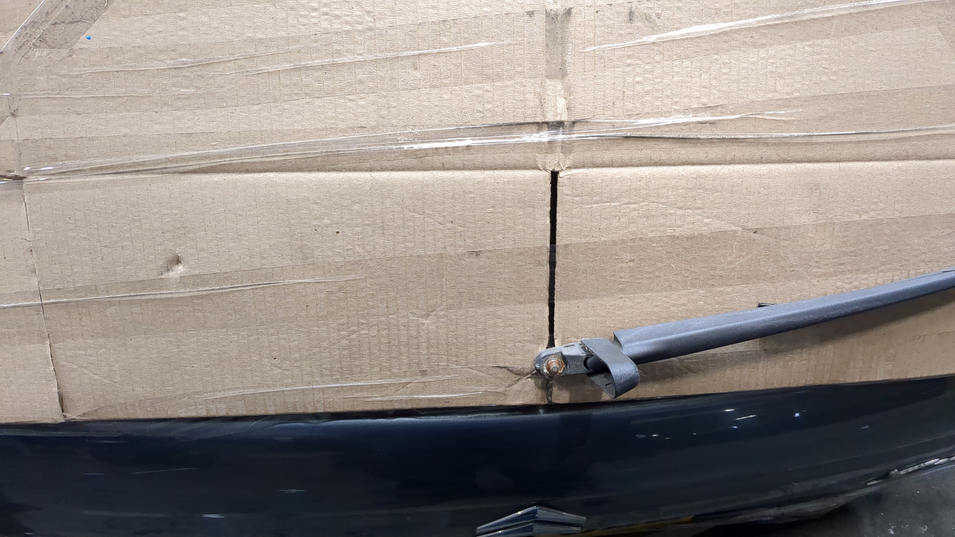 Дверь багажника