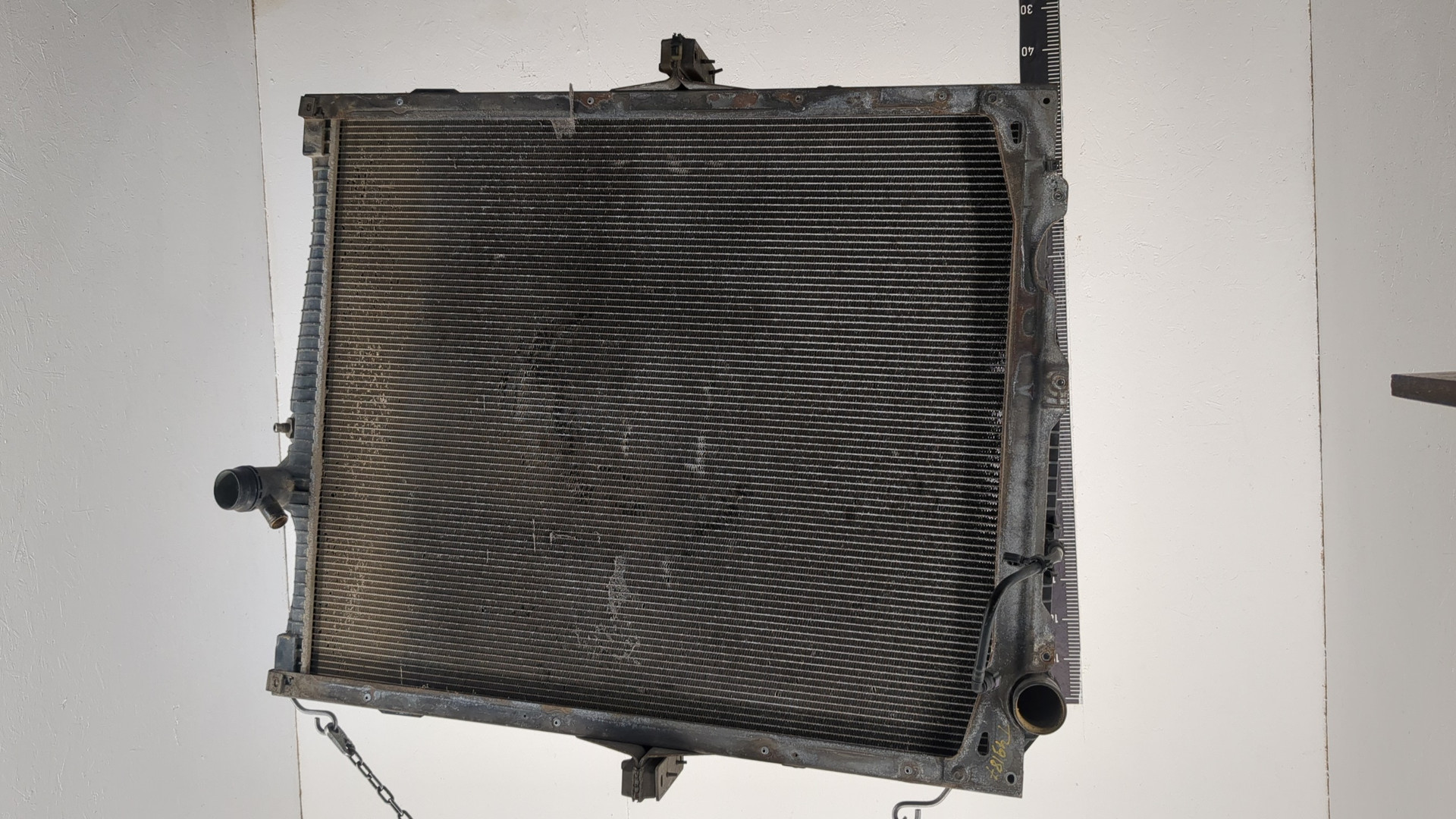 Радиатор охлаждения двигателя основной