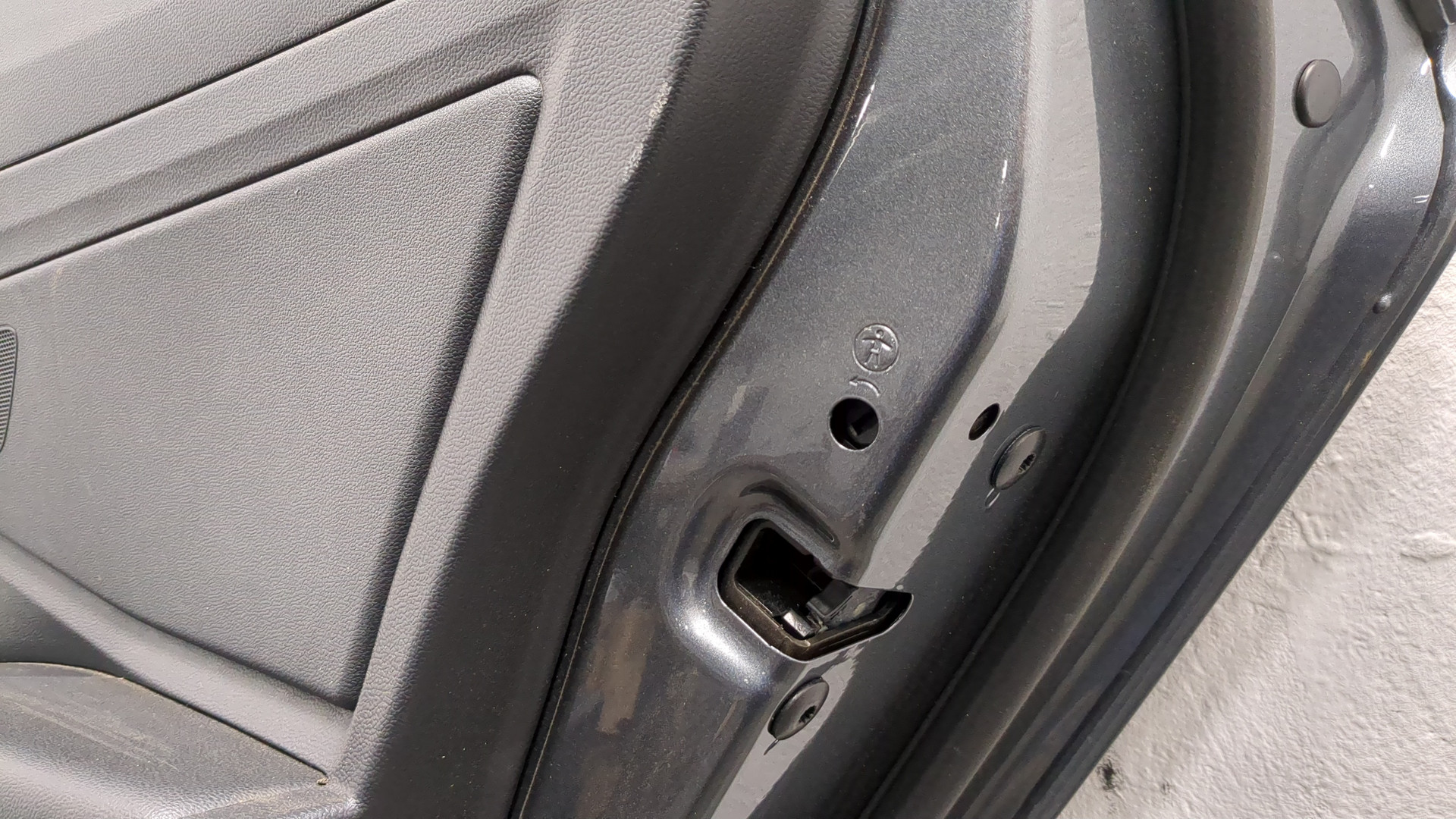 Дверь задняя правая