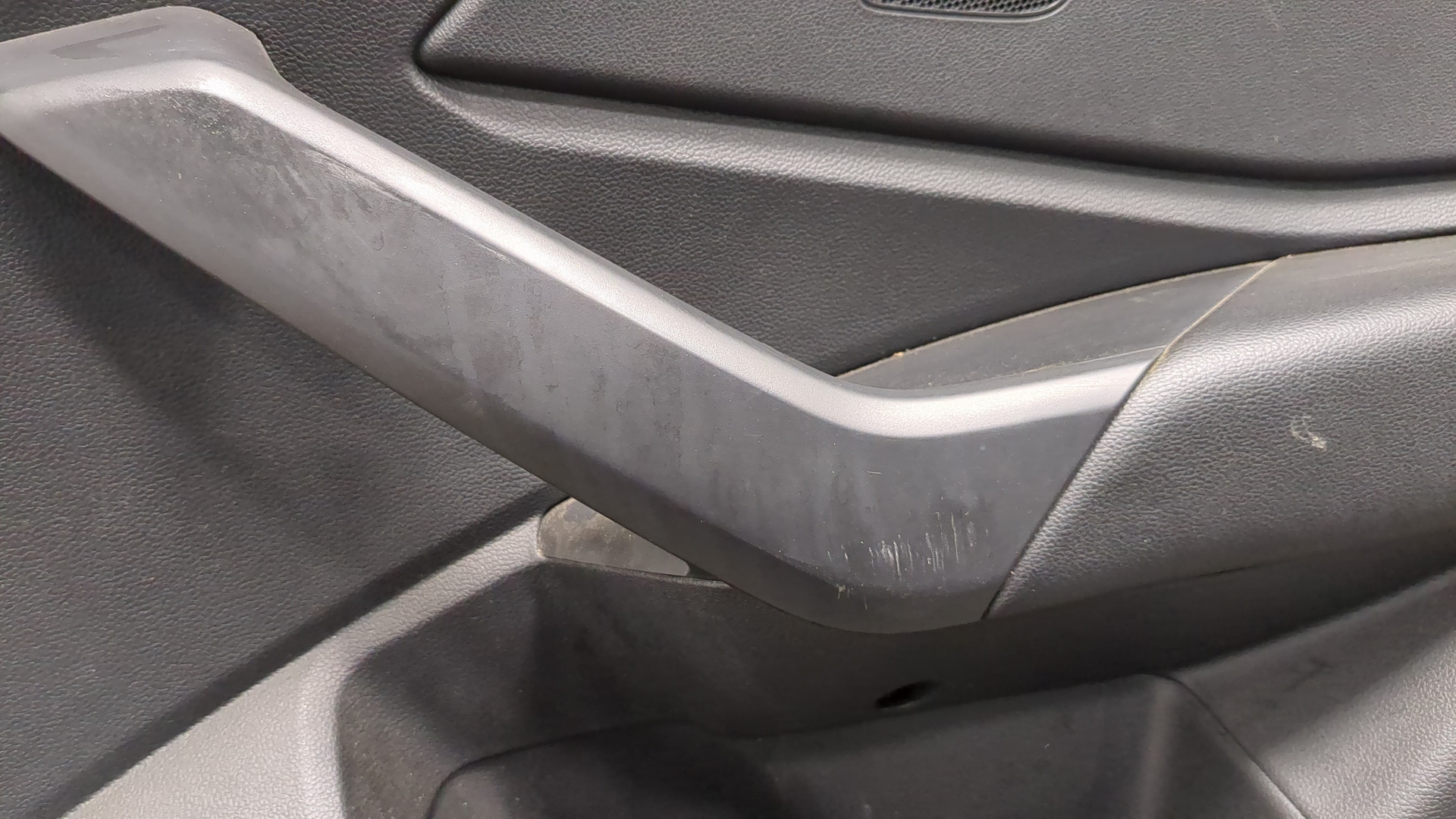 Дверь задняя правая