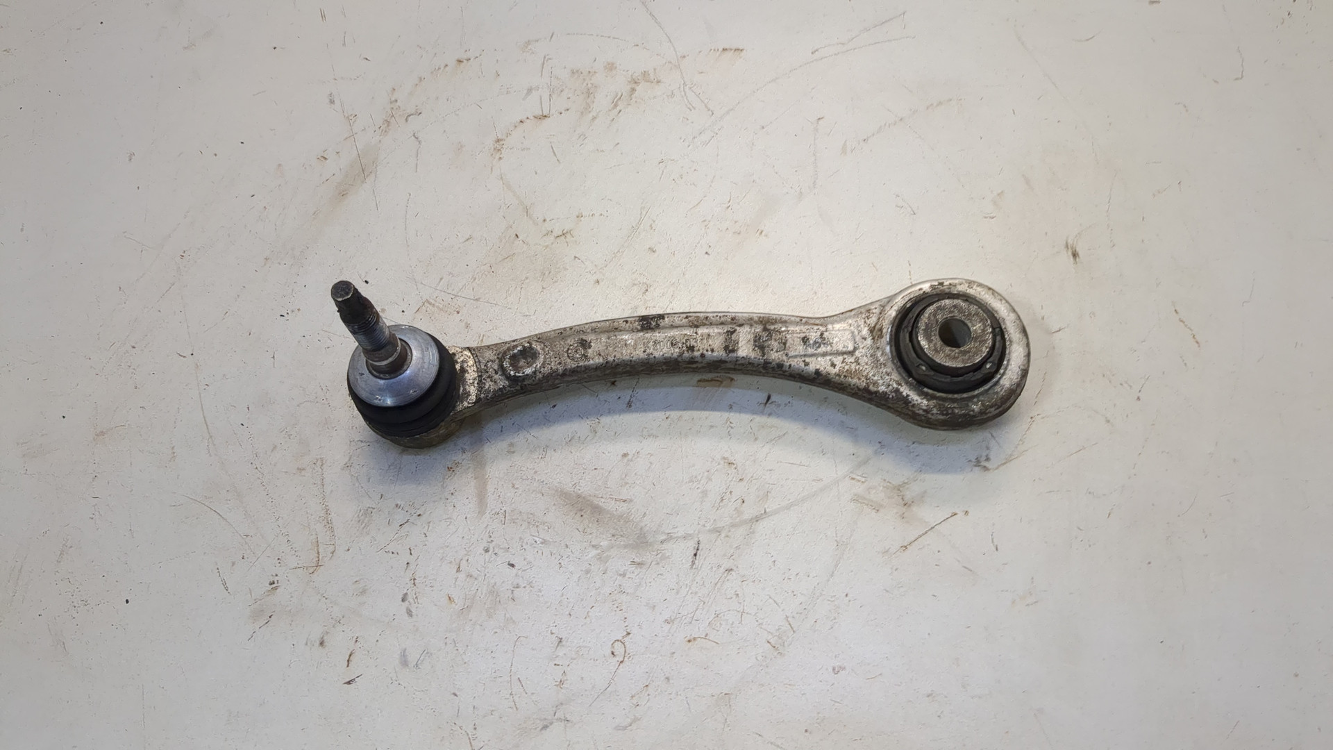 Рычаг задний правый