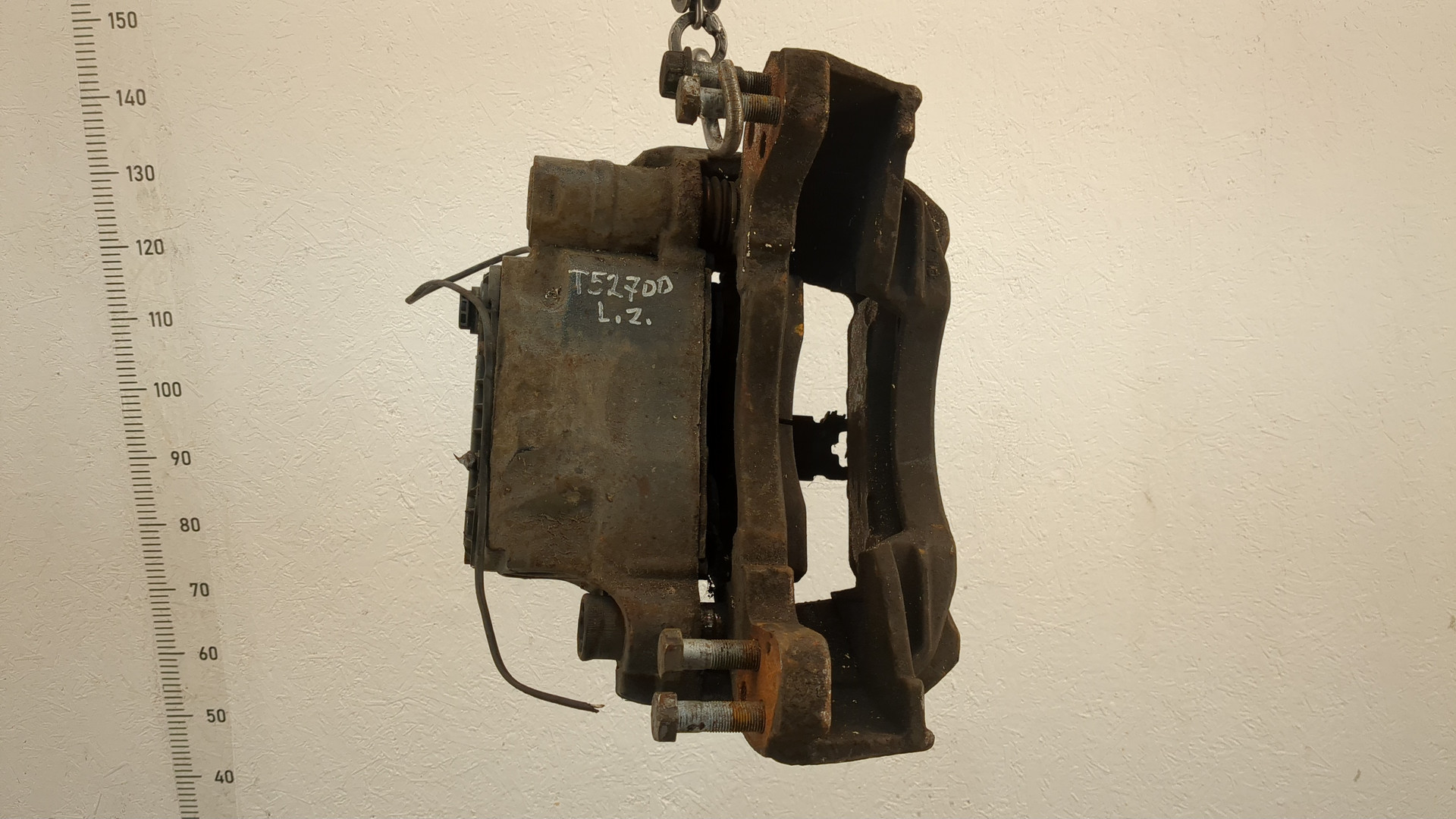 Суппорт задний левый