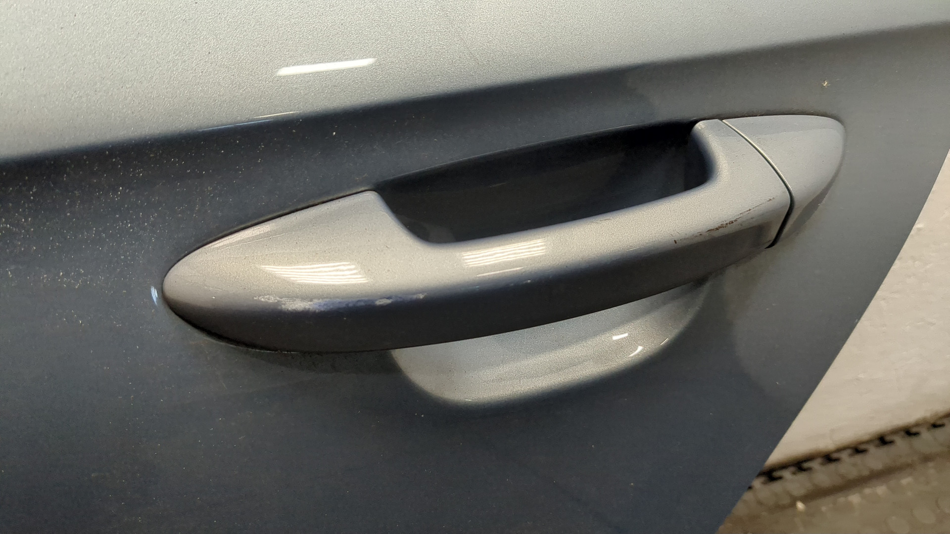 Дверь задняя левая