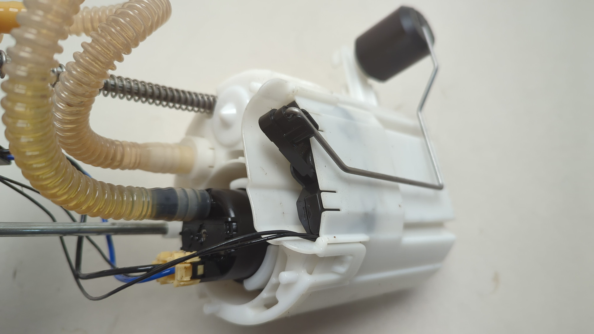 Насос топливный электрический