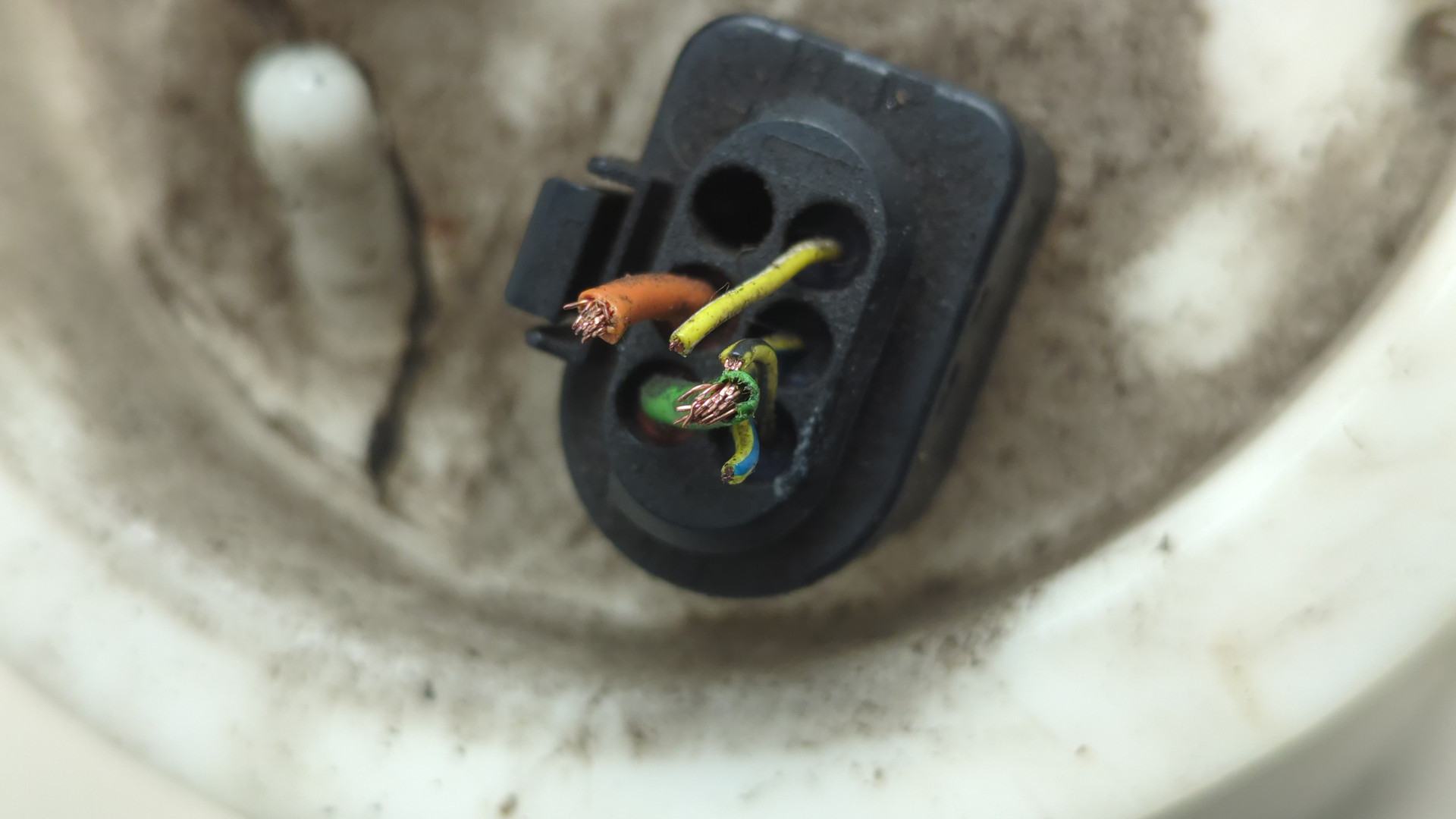 Насос топливный электрический