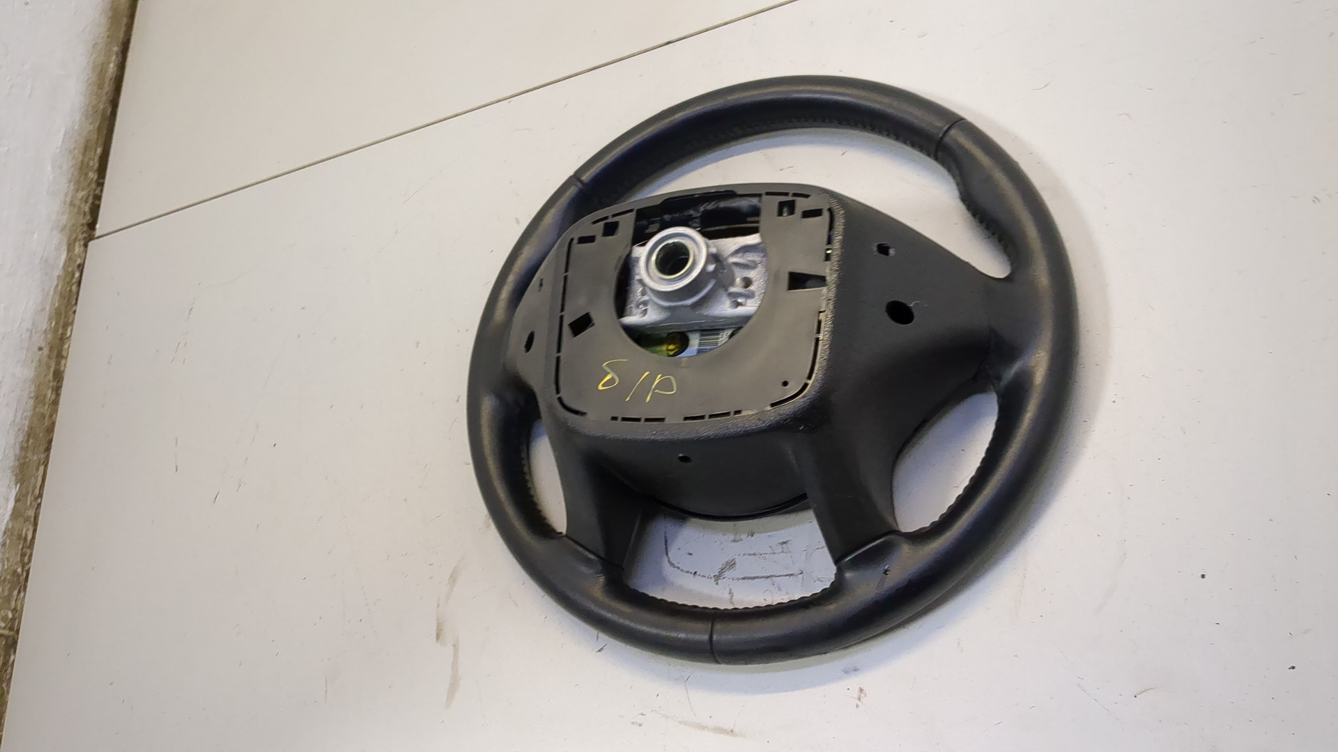 Рулевое колесо (руль)