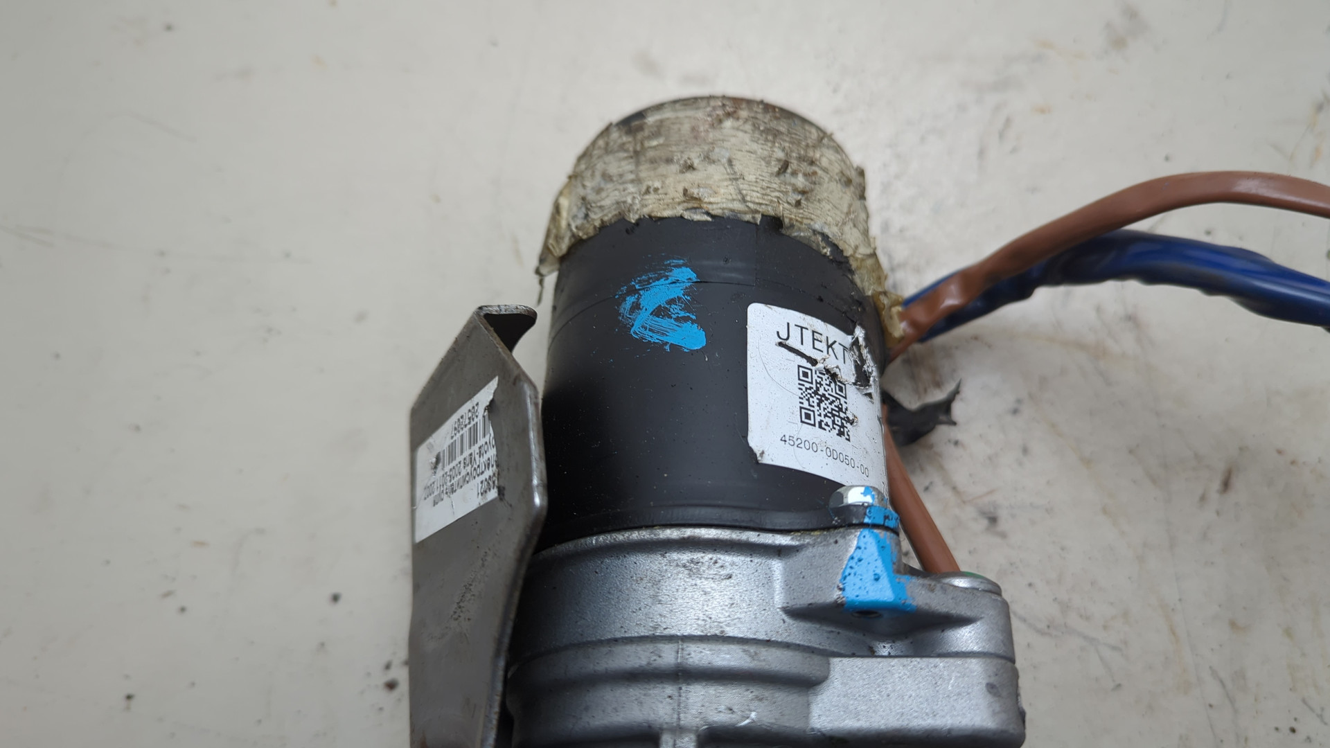 Серводвигатель рулевой рейки