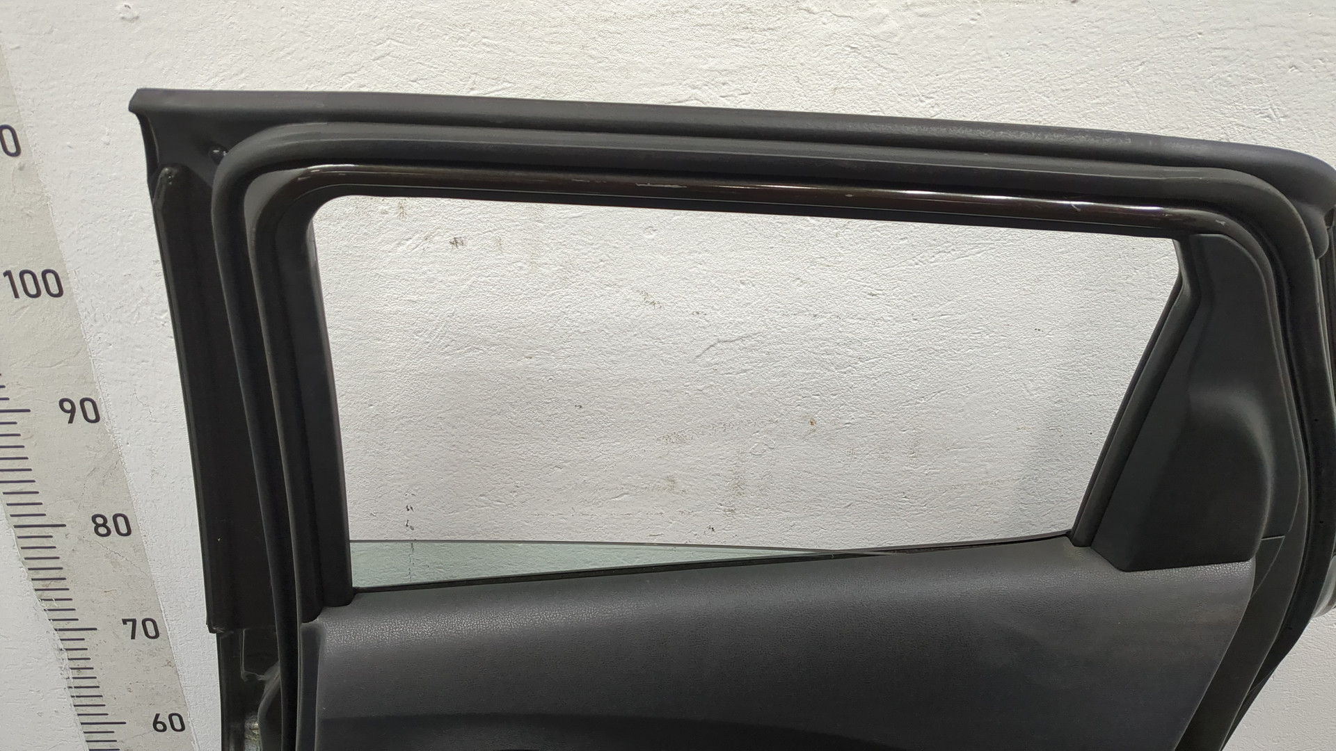 Дверь задняя правая