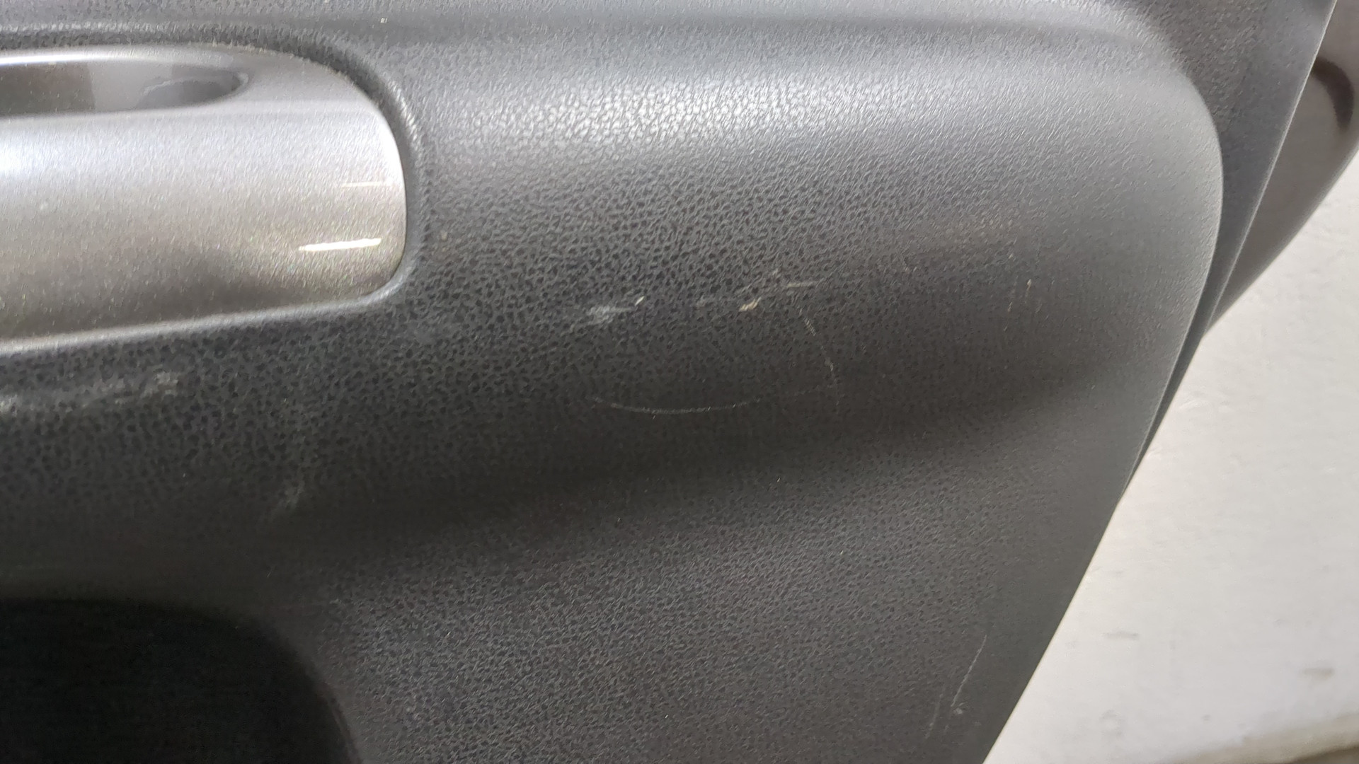 Дверь задняя правая