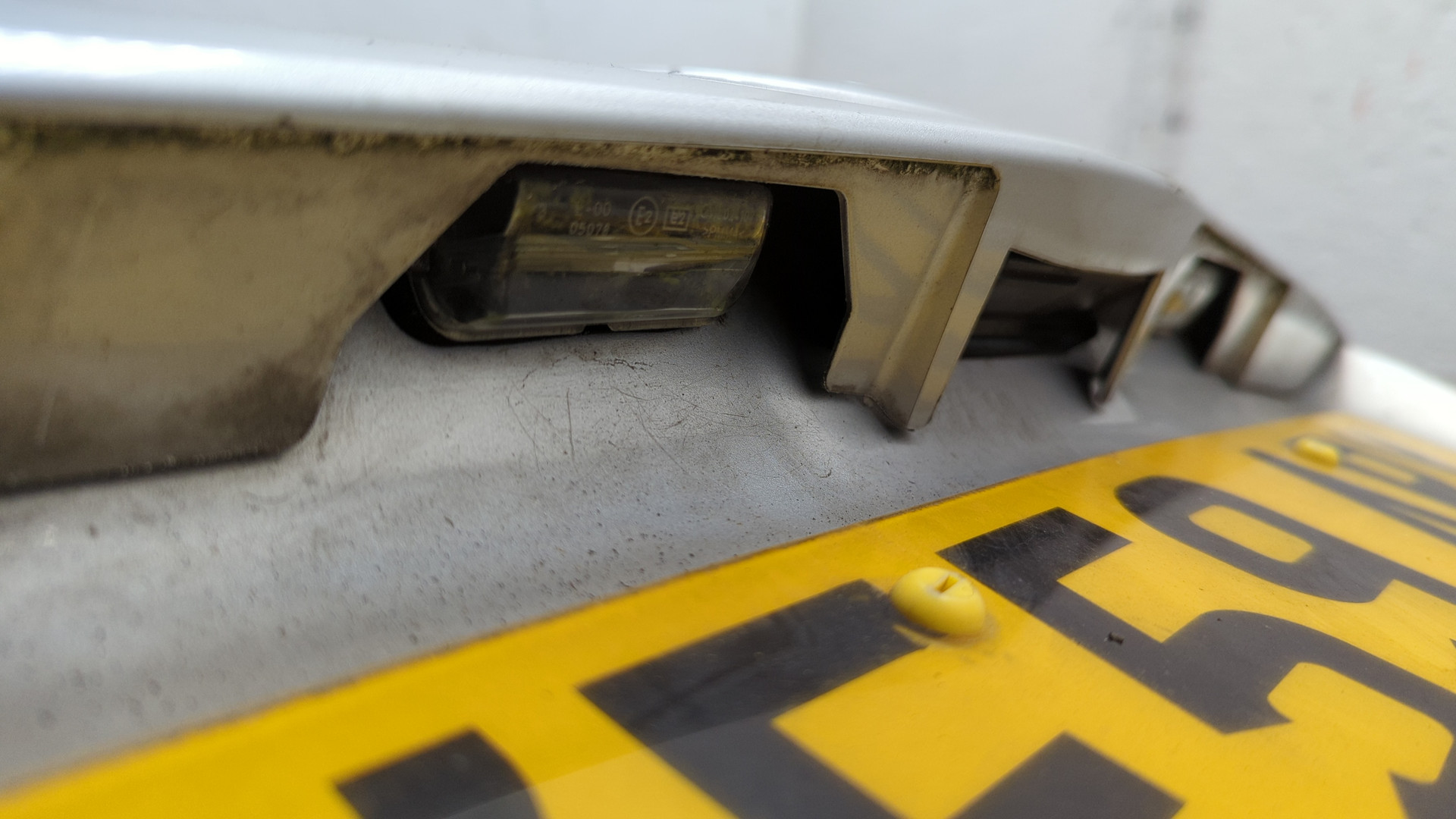 Дверь багажника