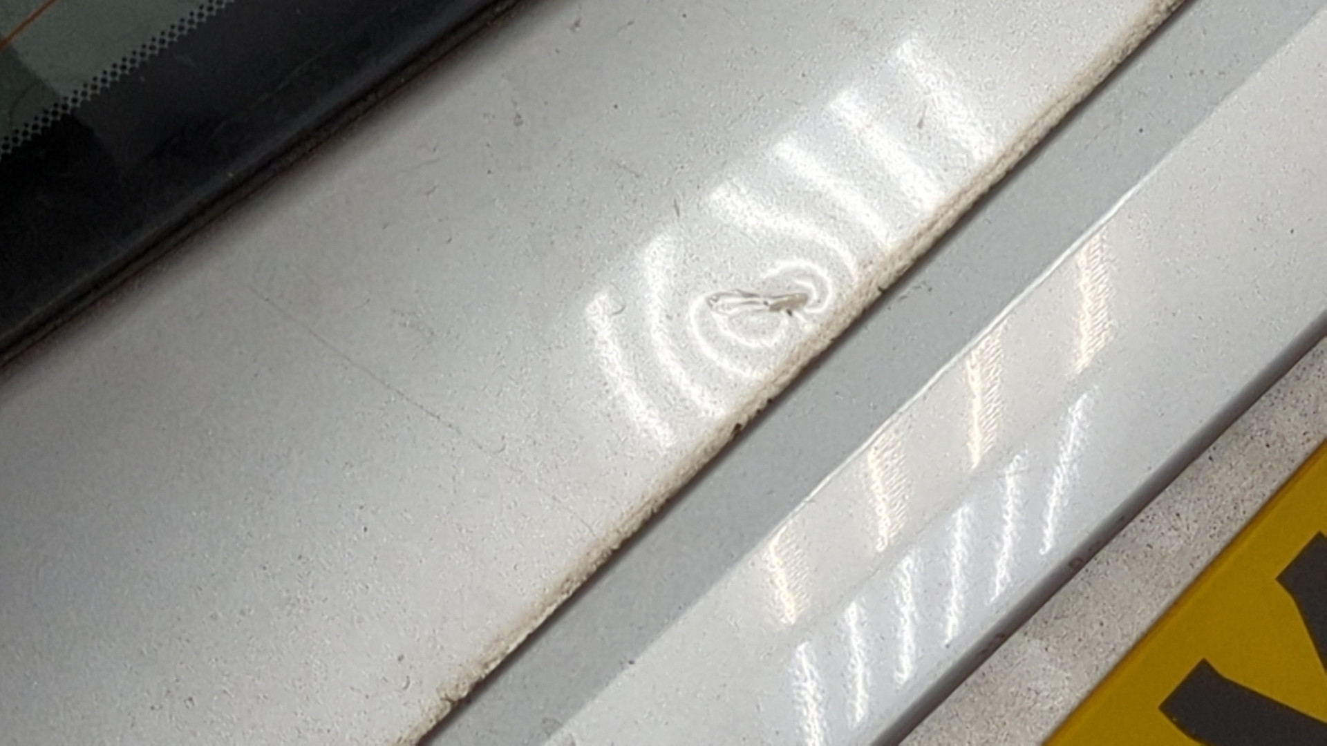 Дверь багажника