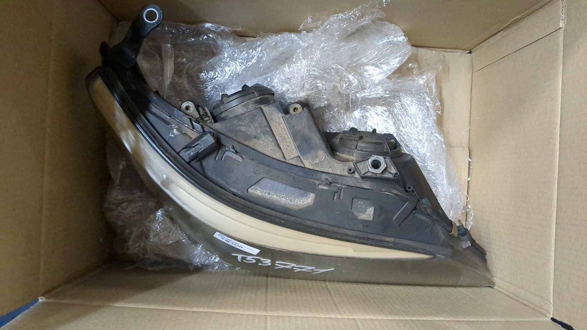 Фара правая