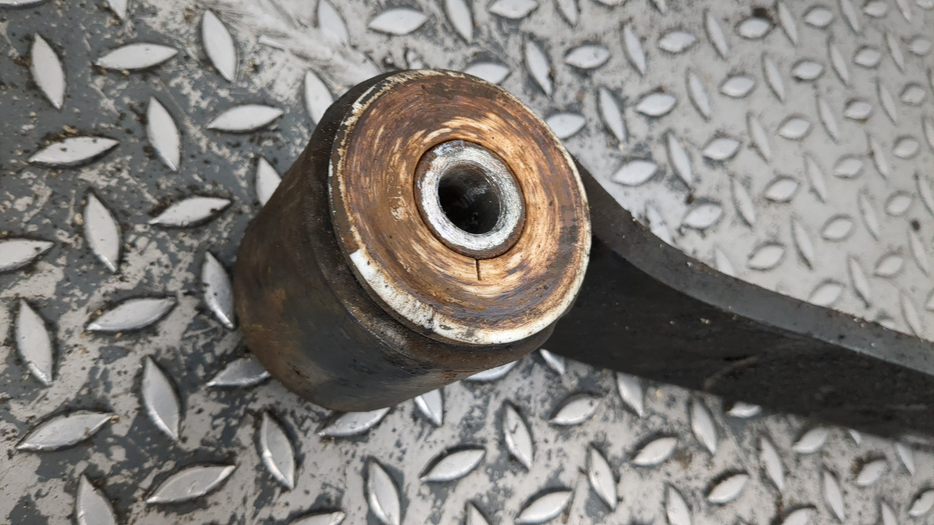 Рессора передняя