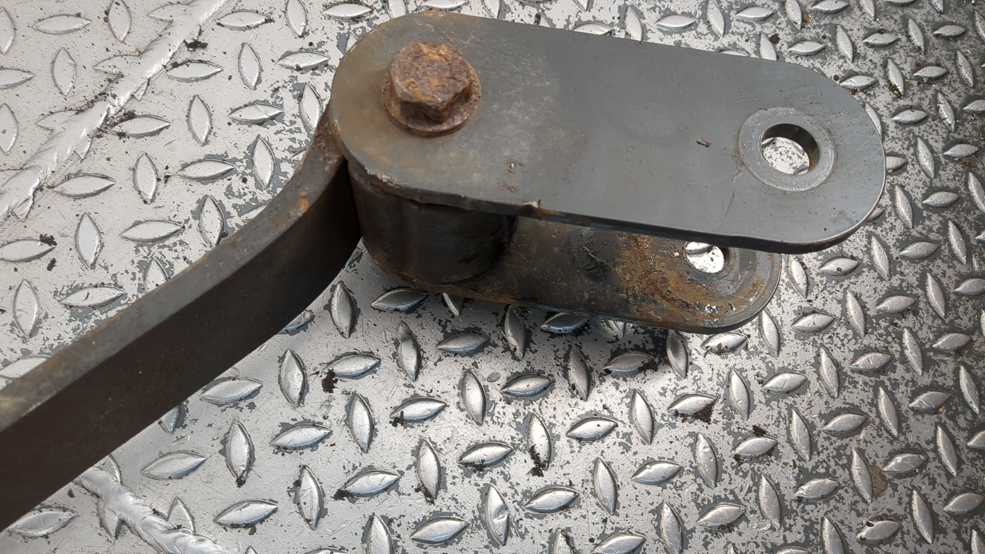 Рессора передняя