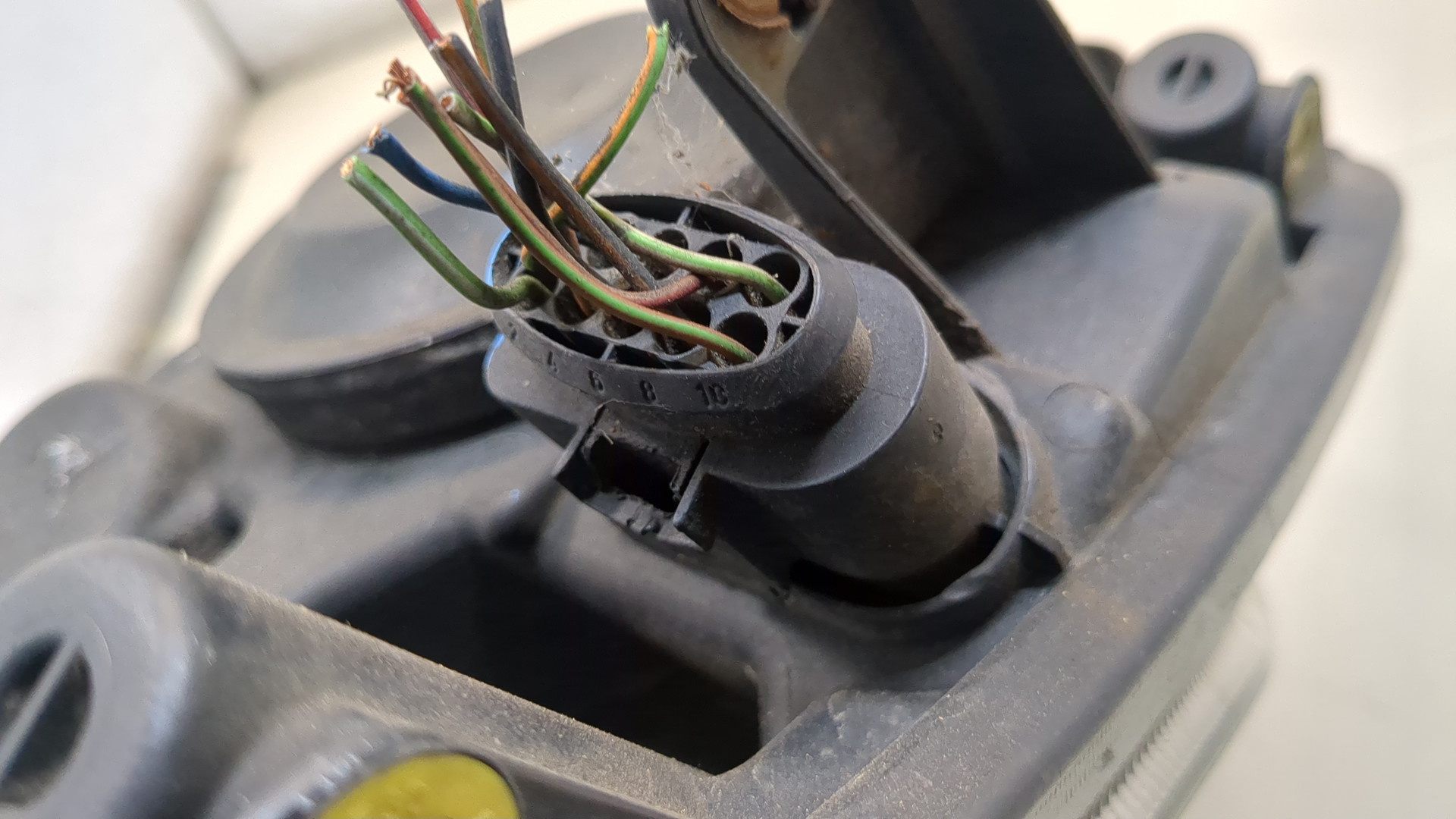 Фара правая