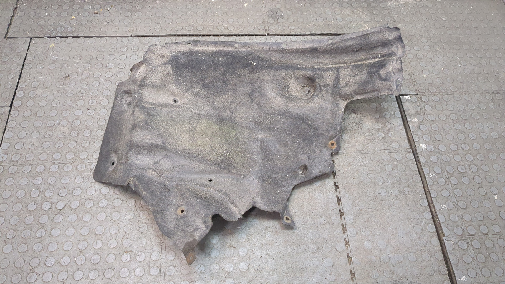 Локер передний правый