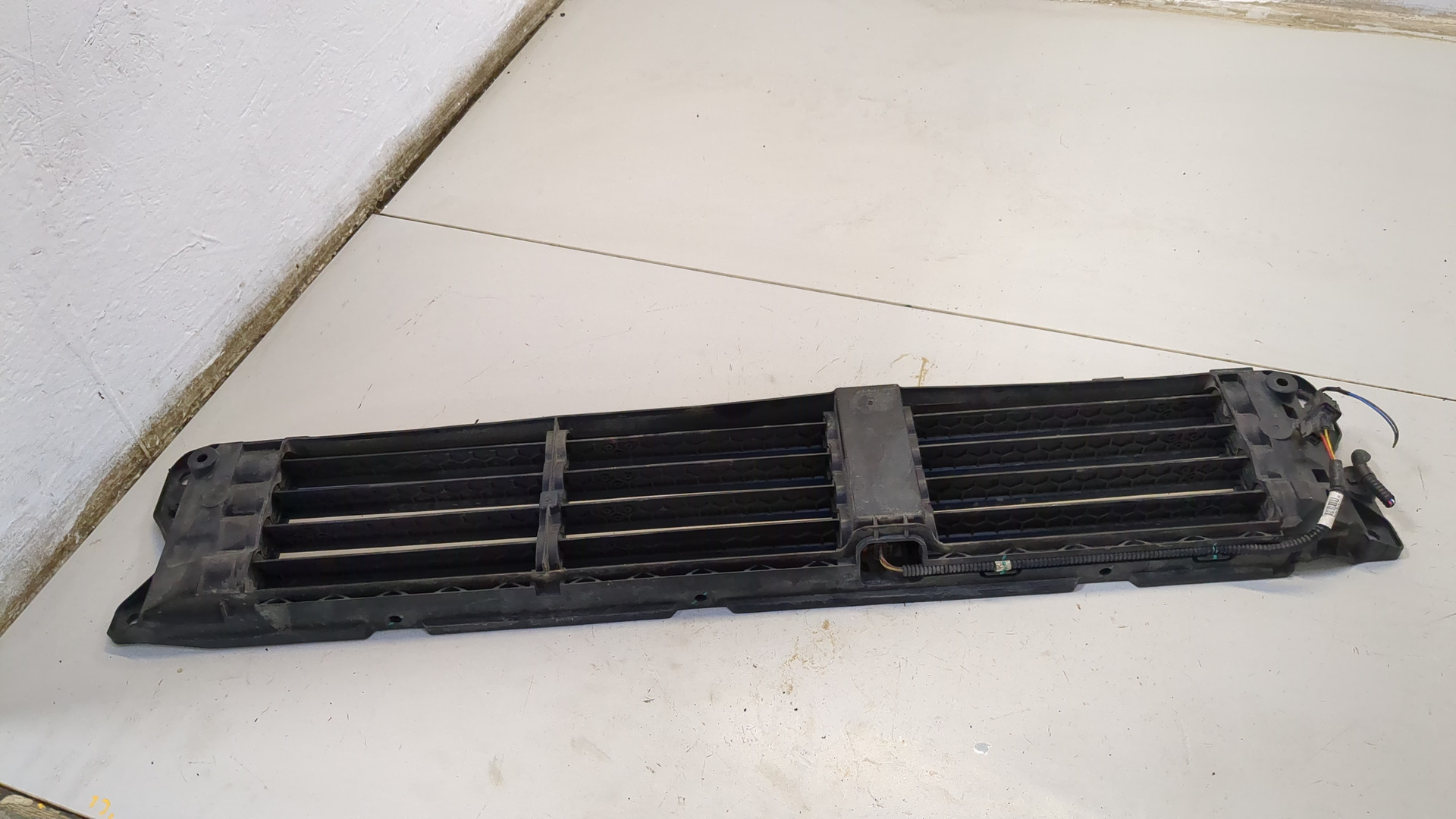 Жалюзи (воздуховод) бампера переднего