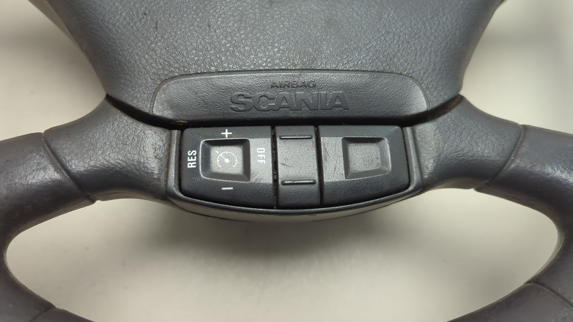 Рулевое колесо (руль)