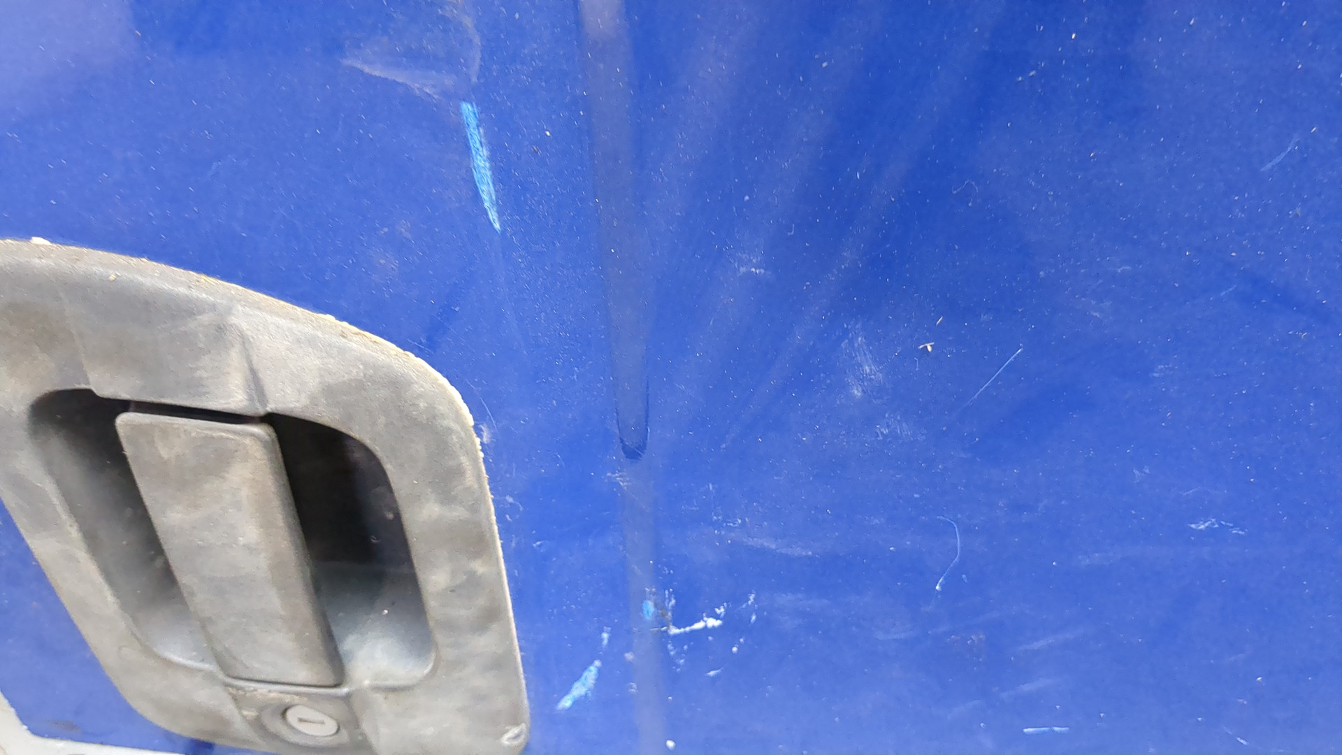 Дверь передняя левая