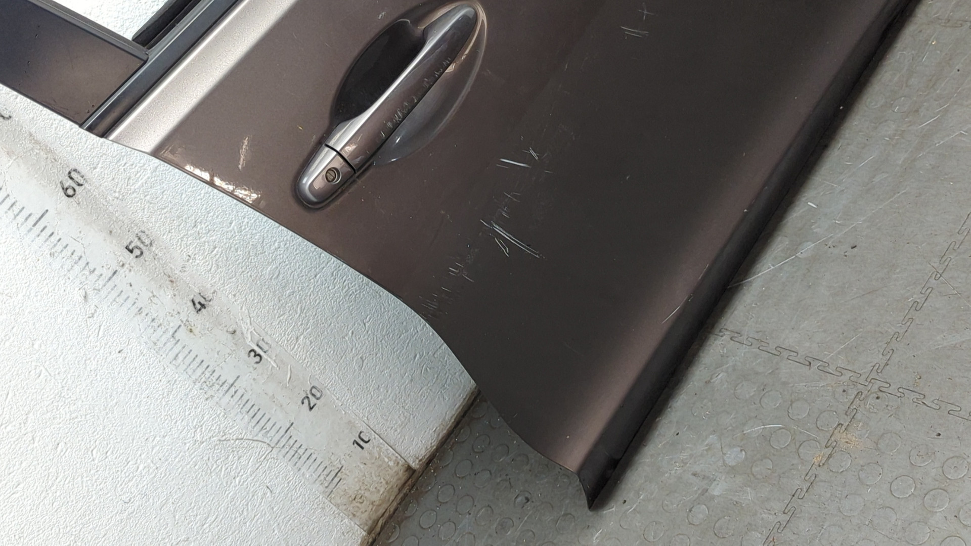 Дверь передняя правая