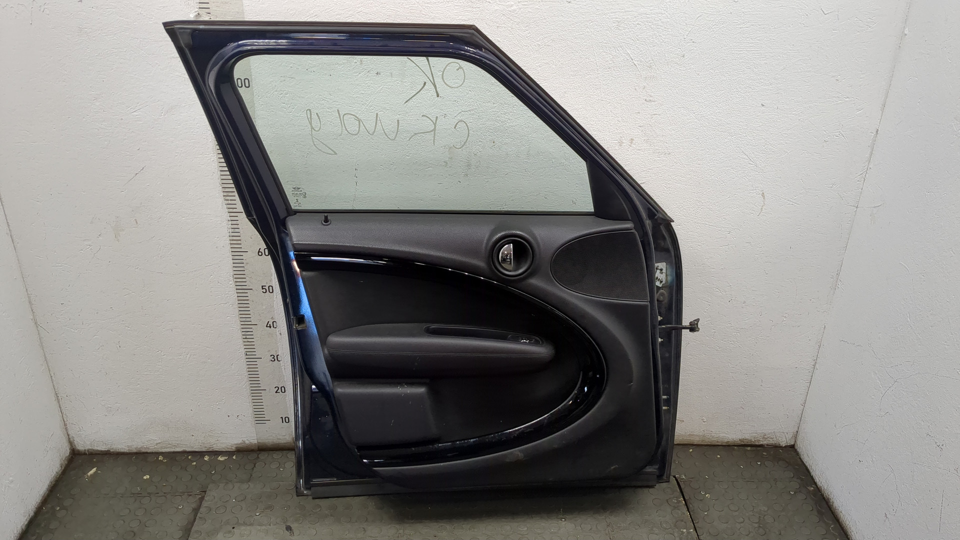 Дверь передняя левая