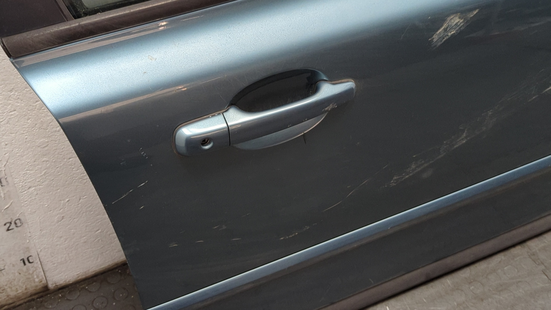 Дверь передняя правая