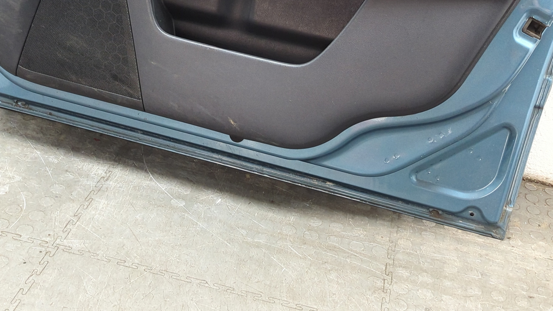 Дверь передняя правая