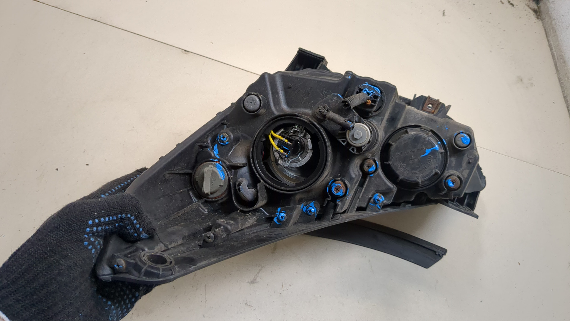 Фара правая