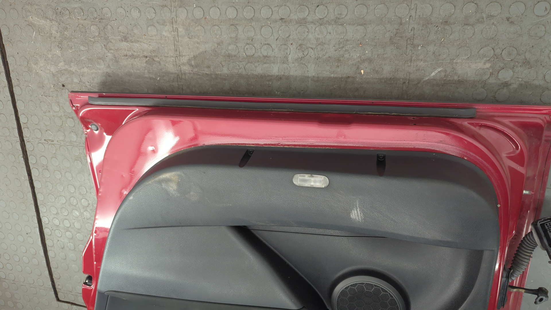 Дверь передняя правая