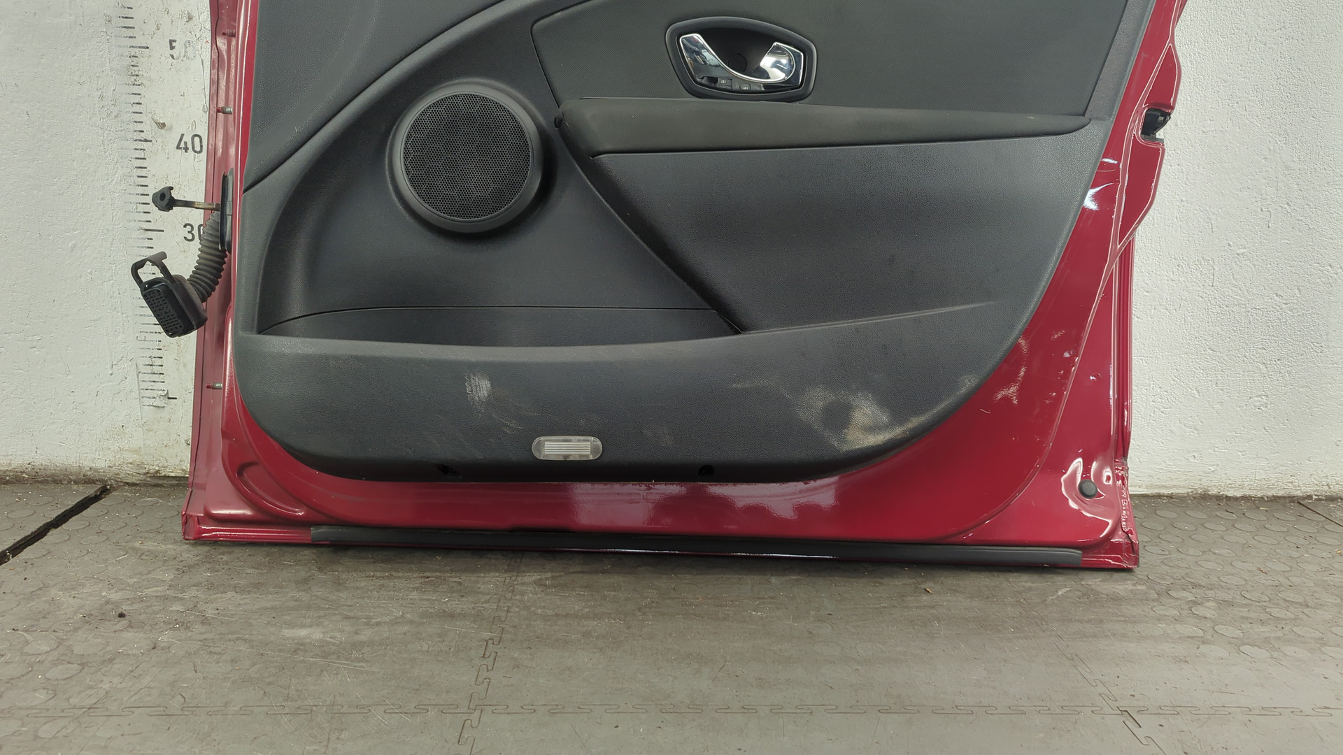 Дверь передняя правая