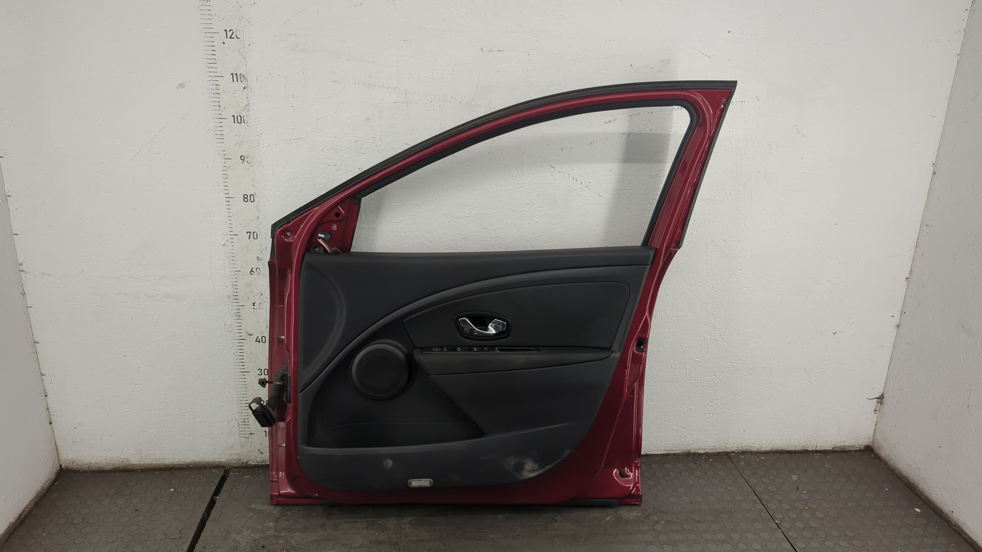 Дверь передняя правая